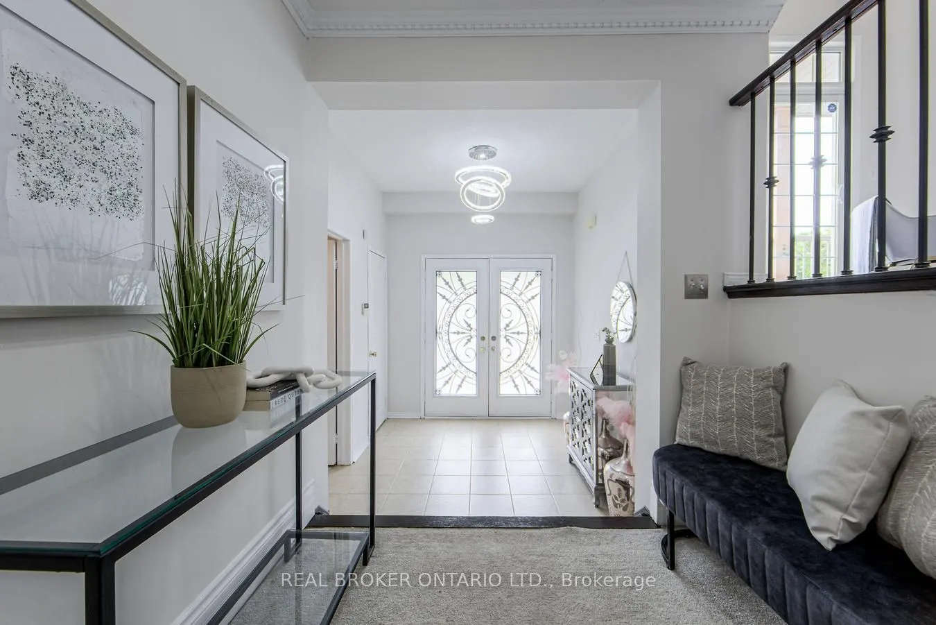 555 Shaftsbury Street