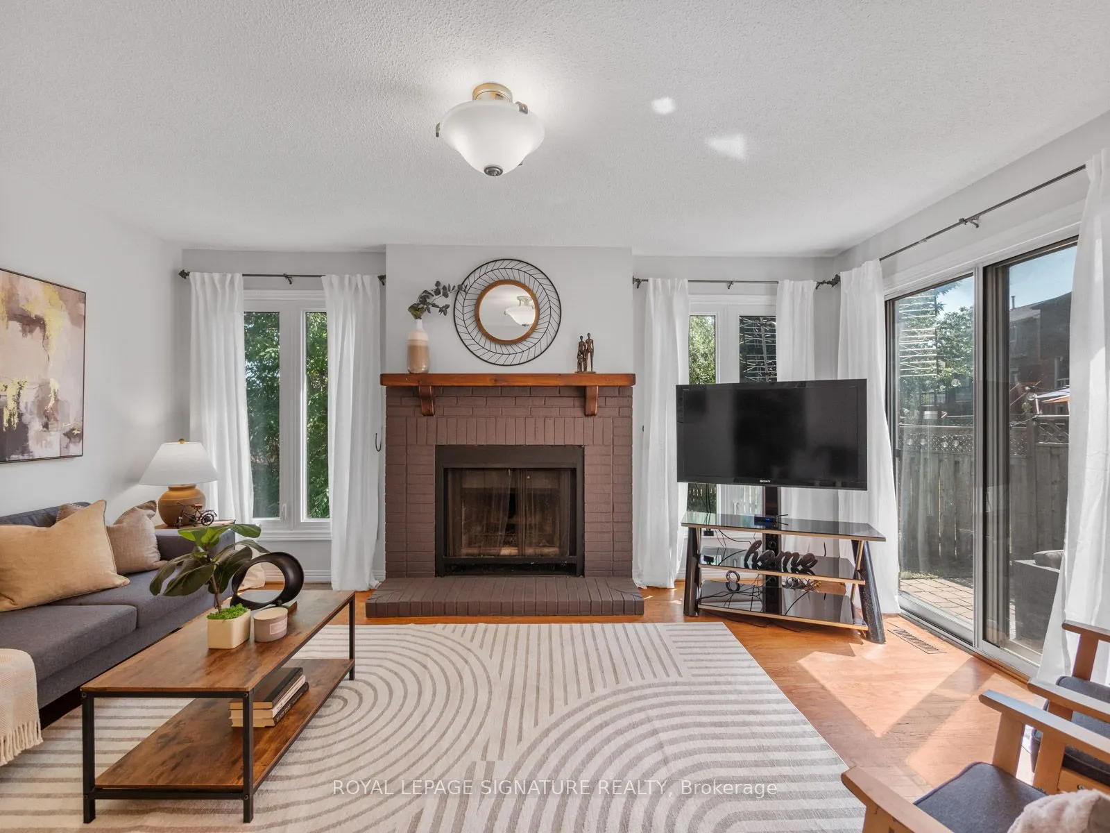 1101 Dunbarton Road