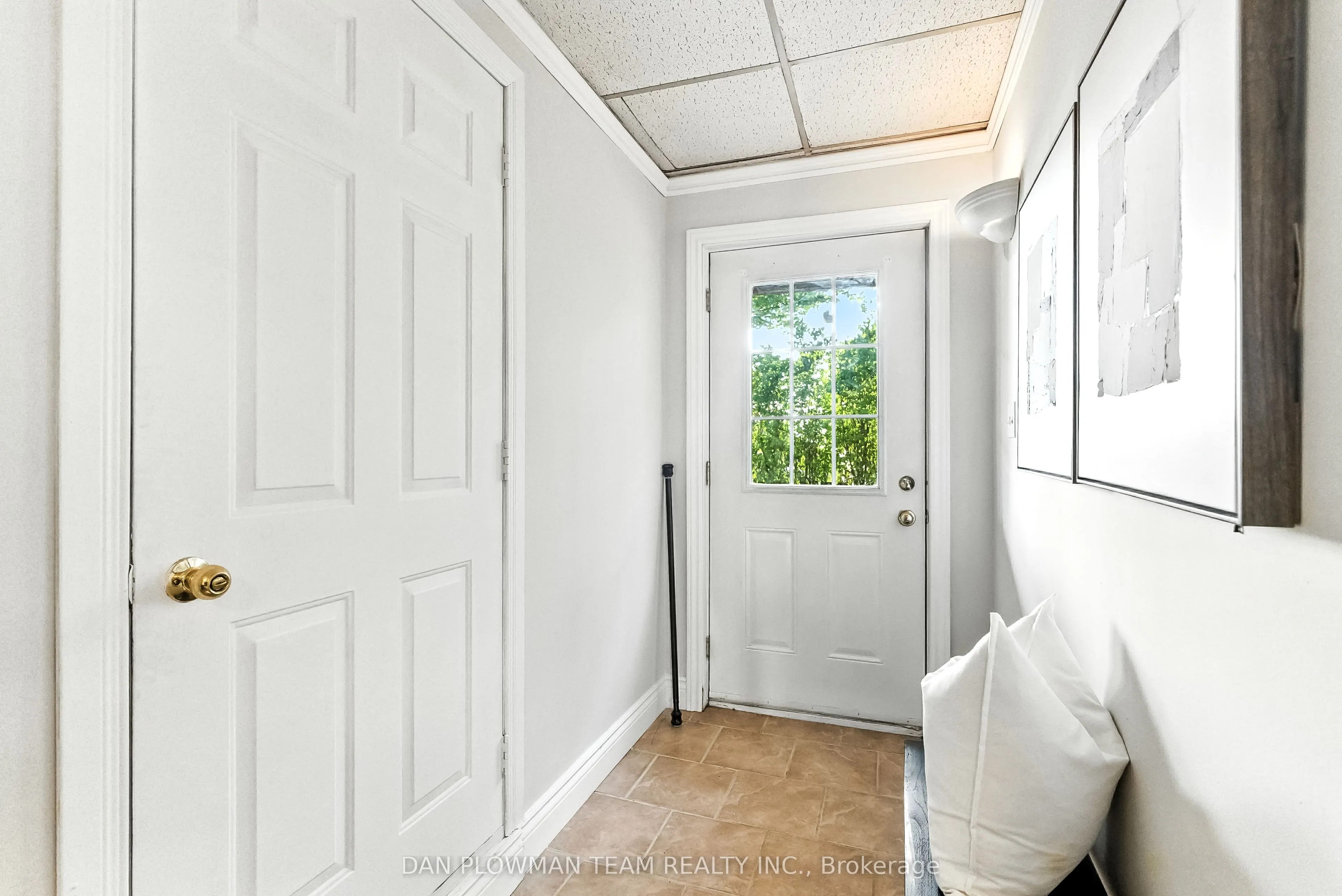 203 Portview Road