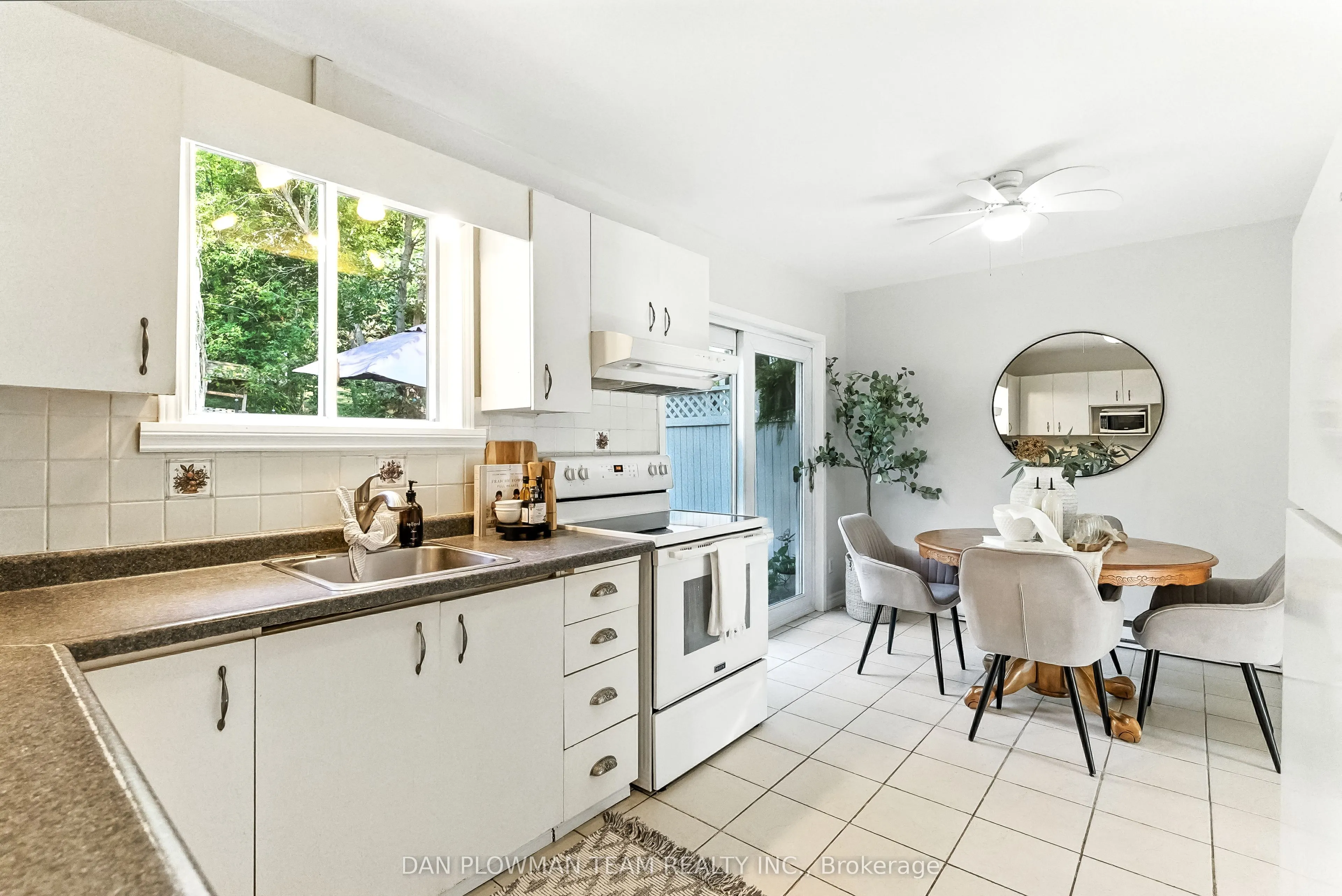 203 Portview Road