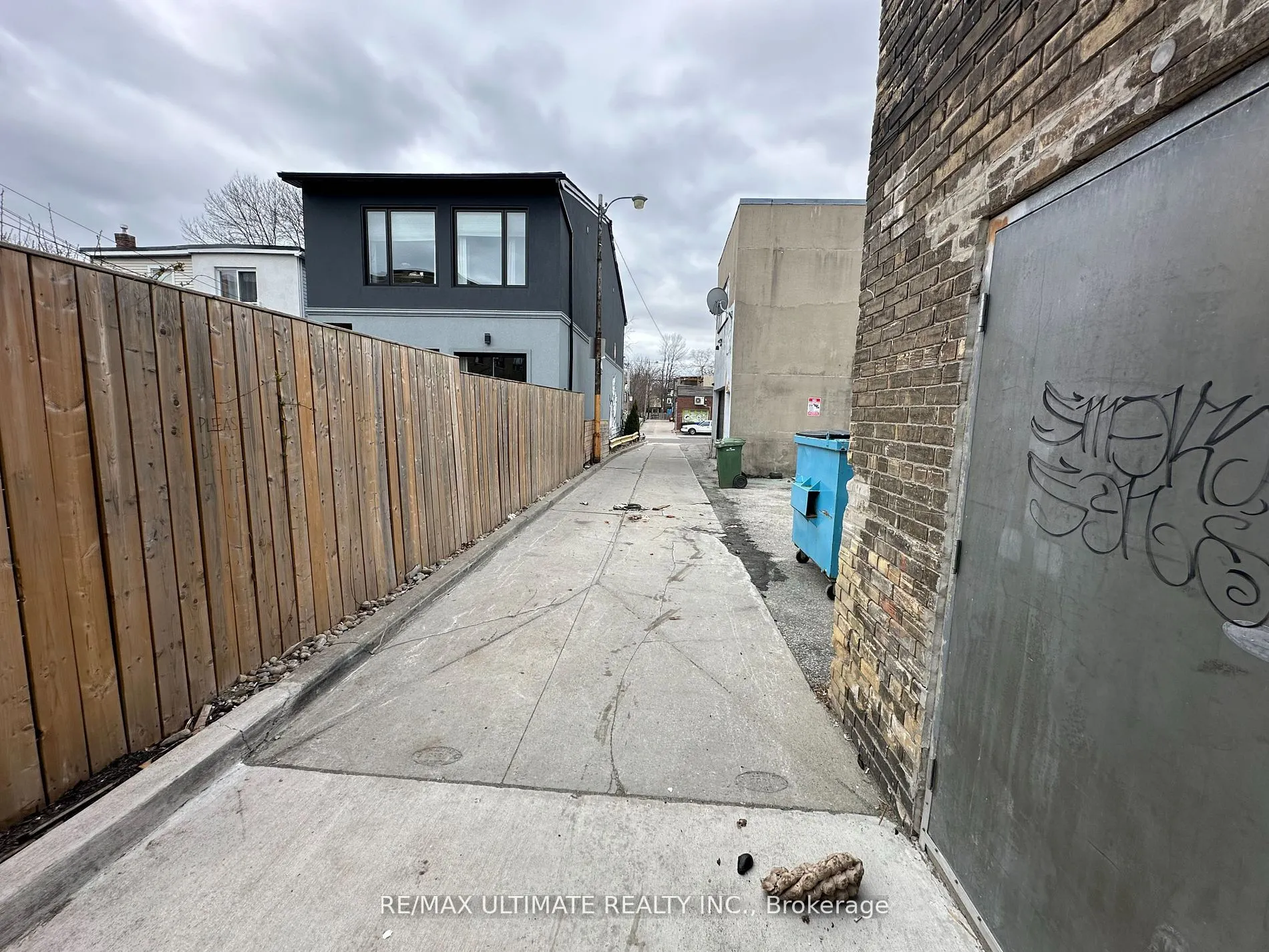 1501 Gerrard Street E