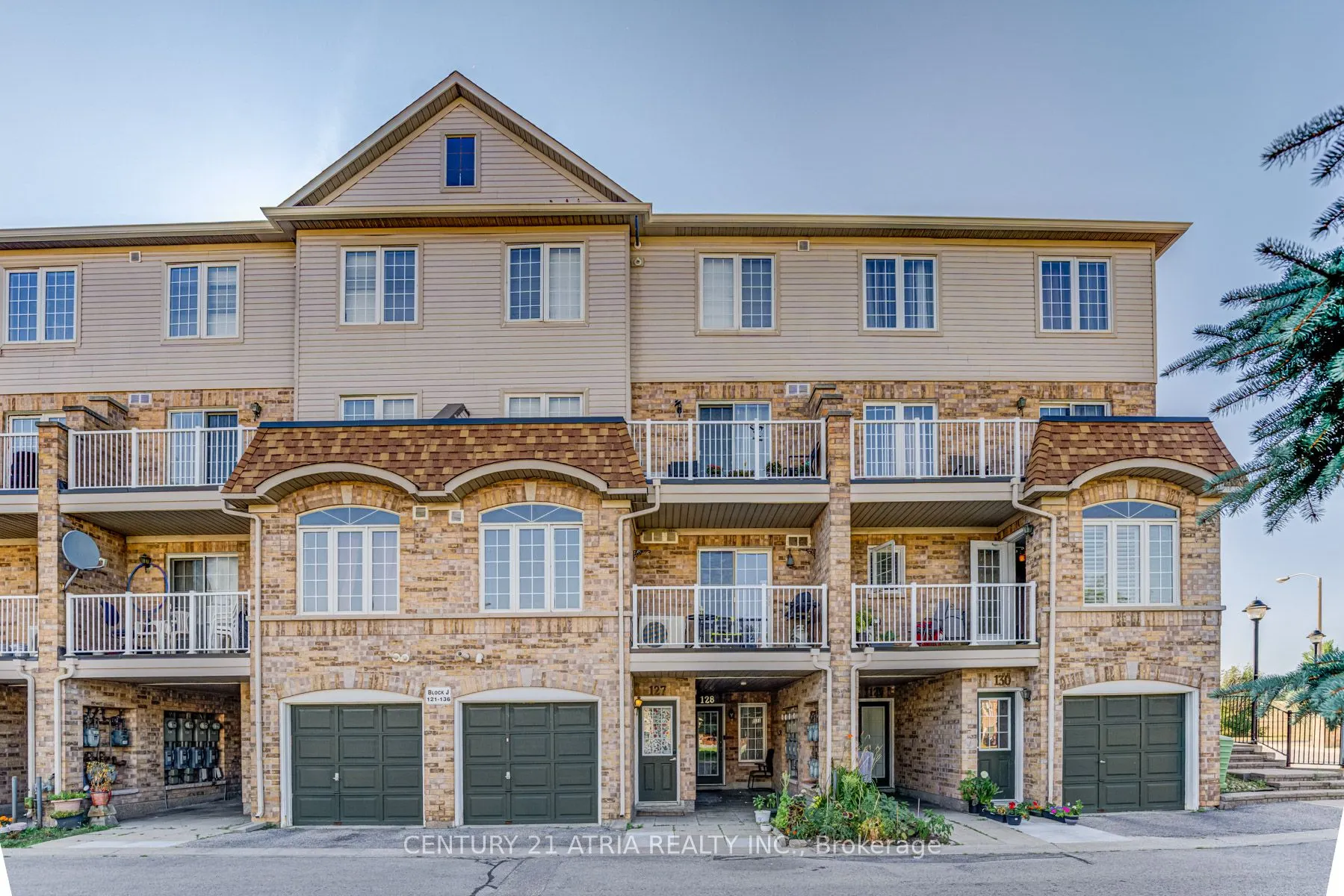200 McLevin Avenue, #127