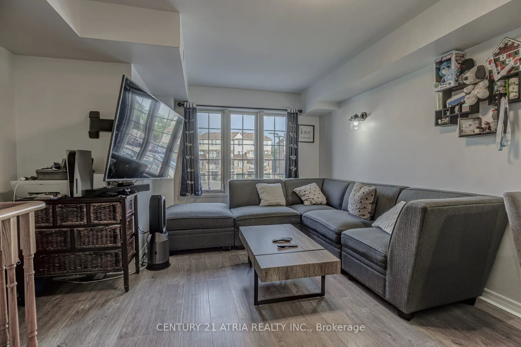 200 McLevin Avenue, #127