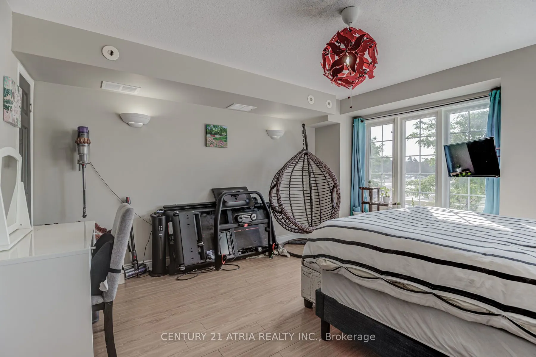 200 McLevin Avenue, #127