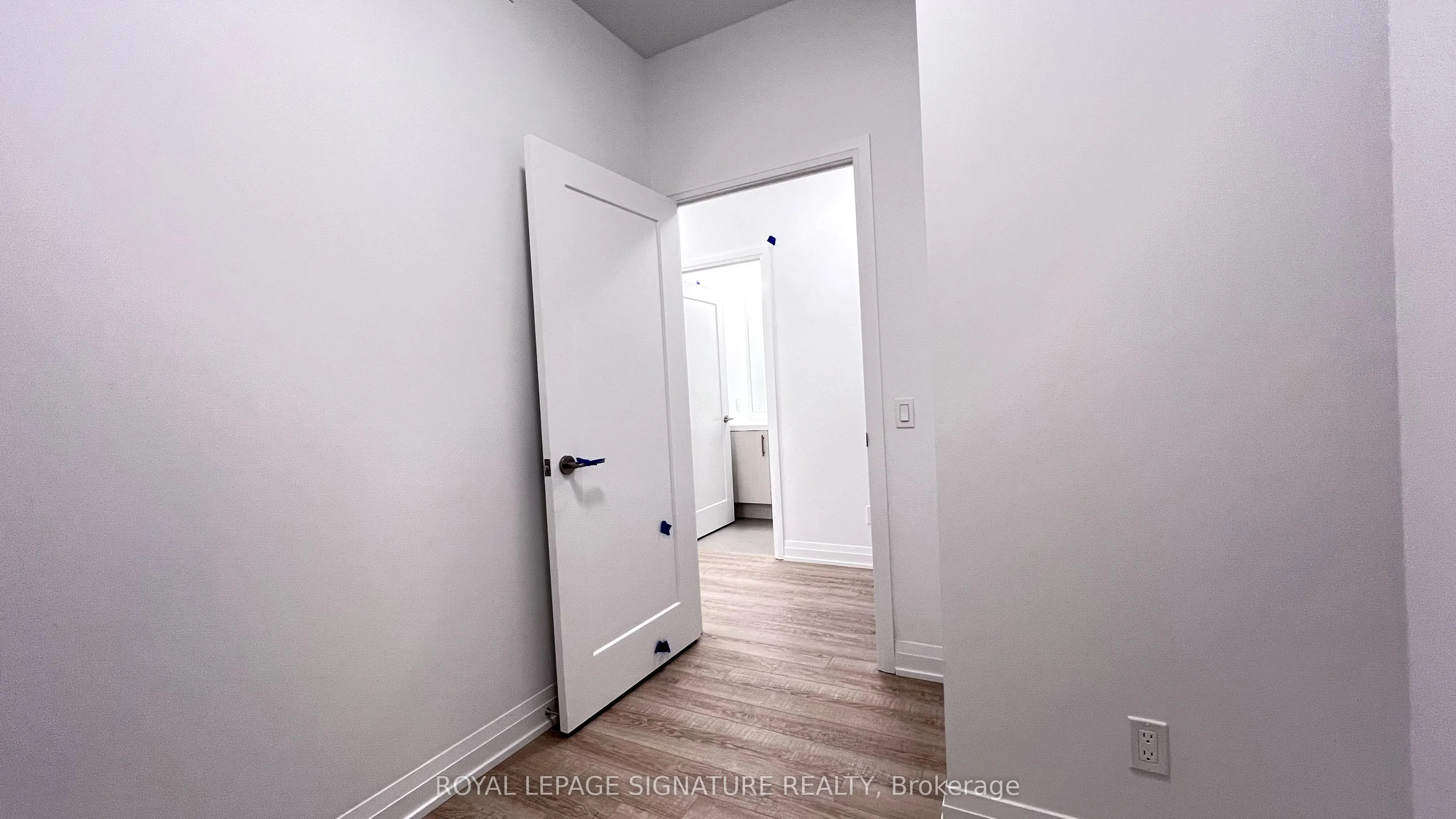 286 Main Street, #718