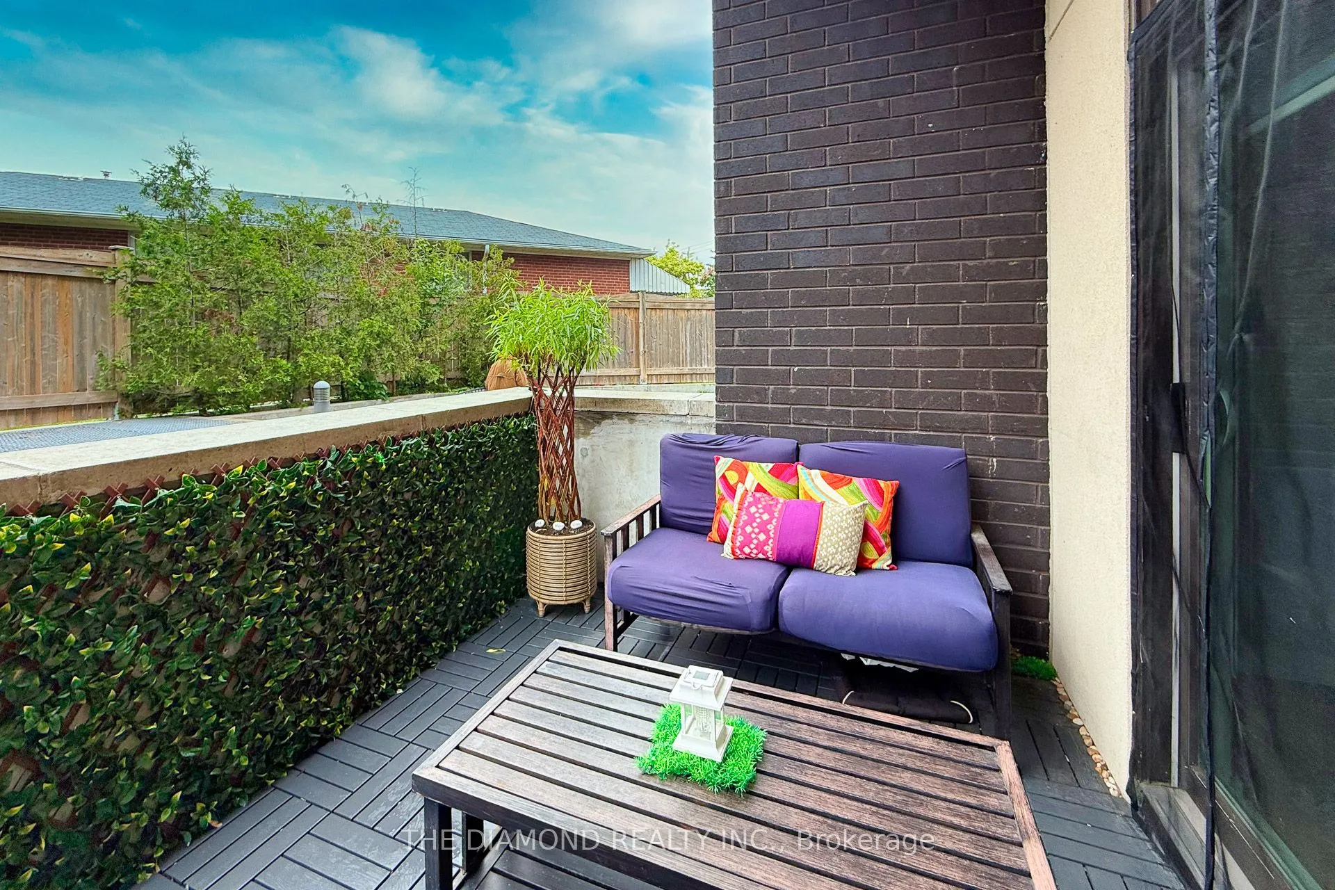3560 St Clair Avenue E, #107