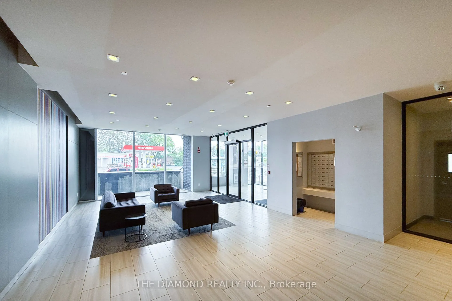 3560 St Clair Avenue E, #107