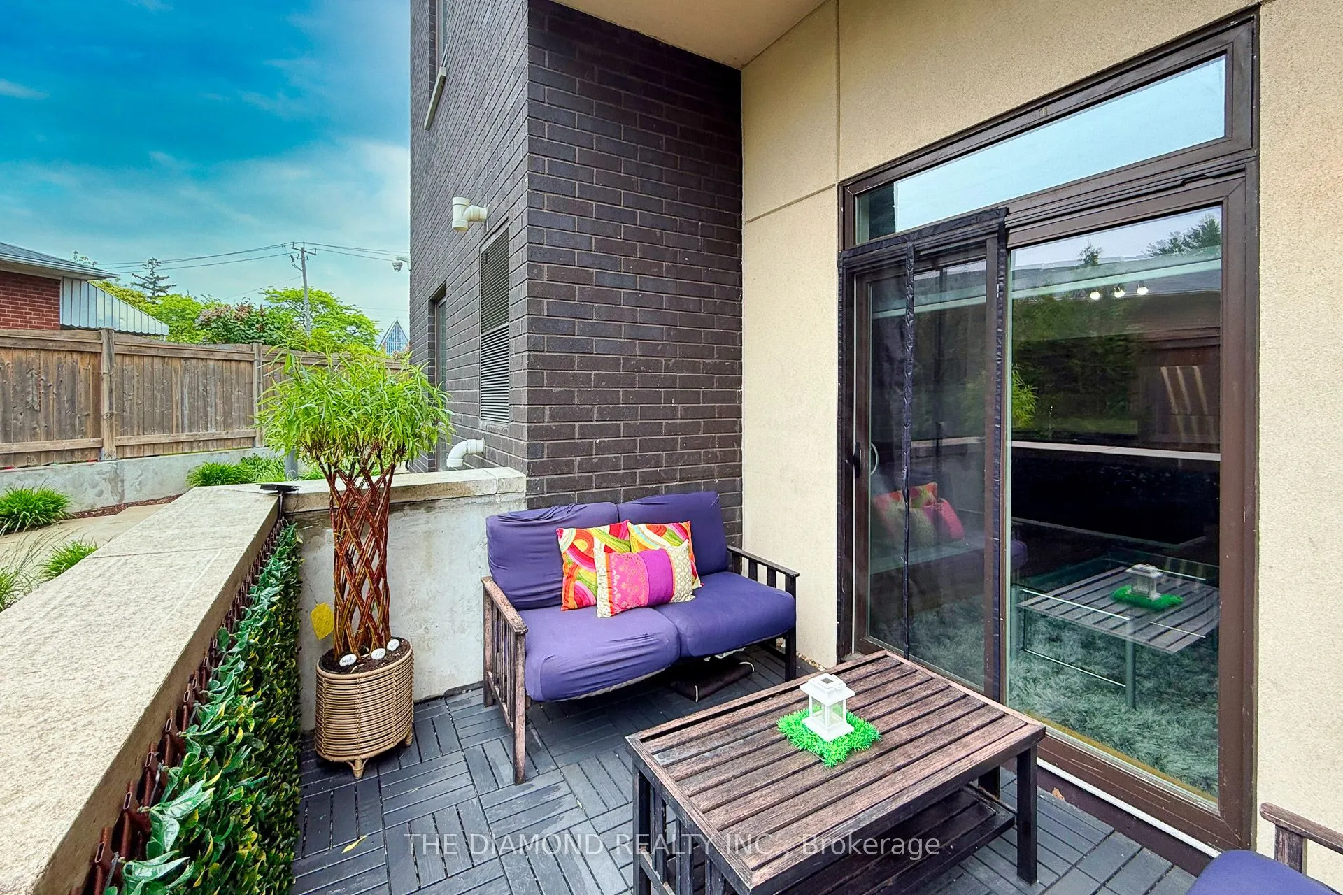 3560 St Clair Avenue E, #107