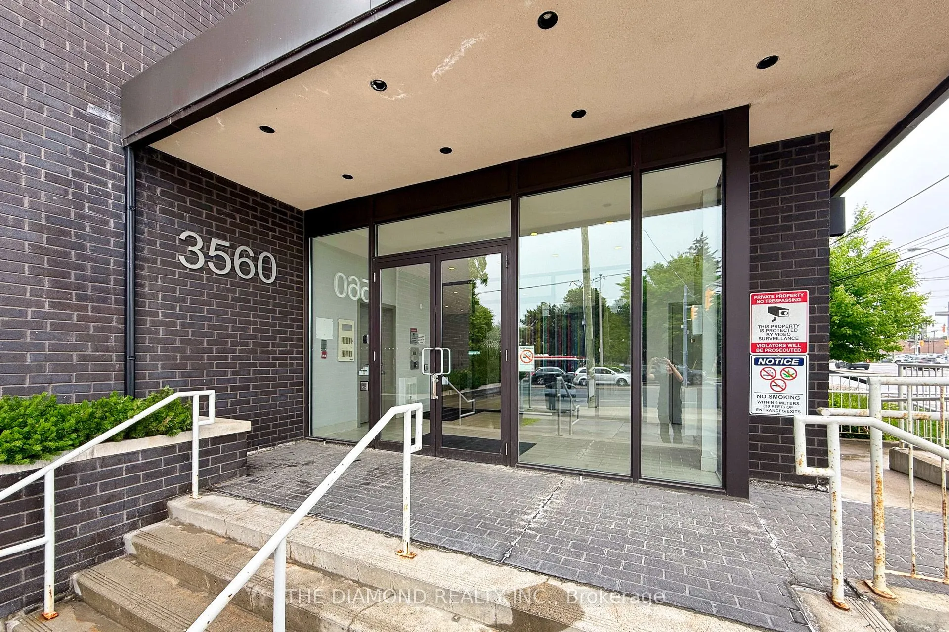3560 St Clair Avenue E, #107