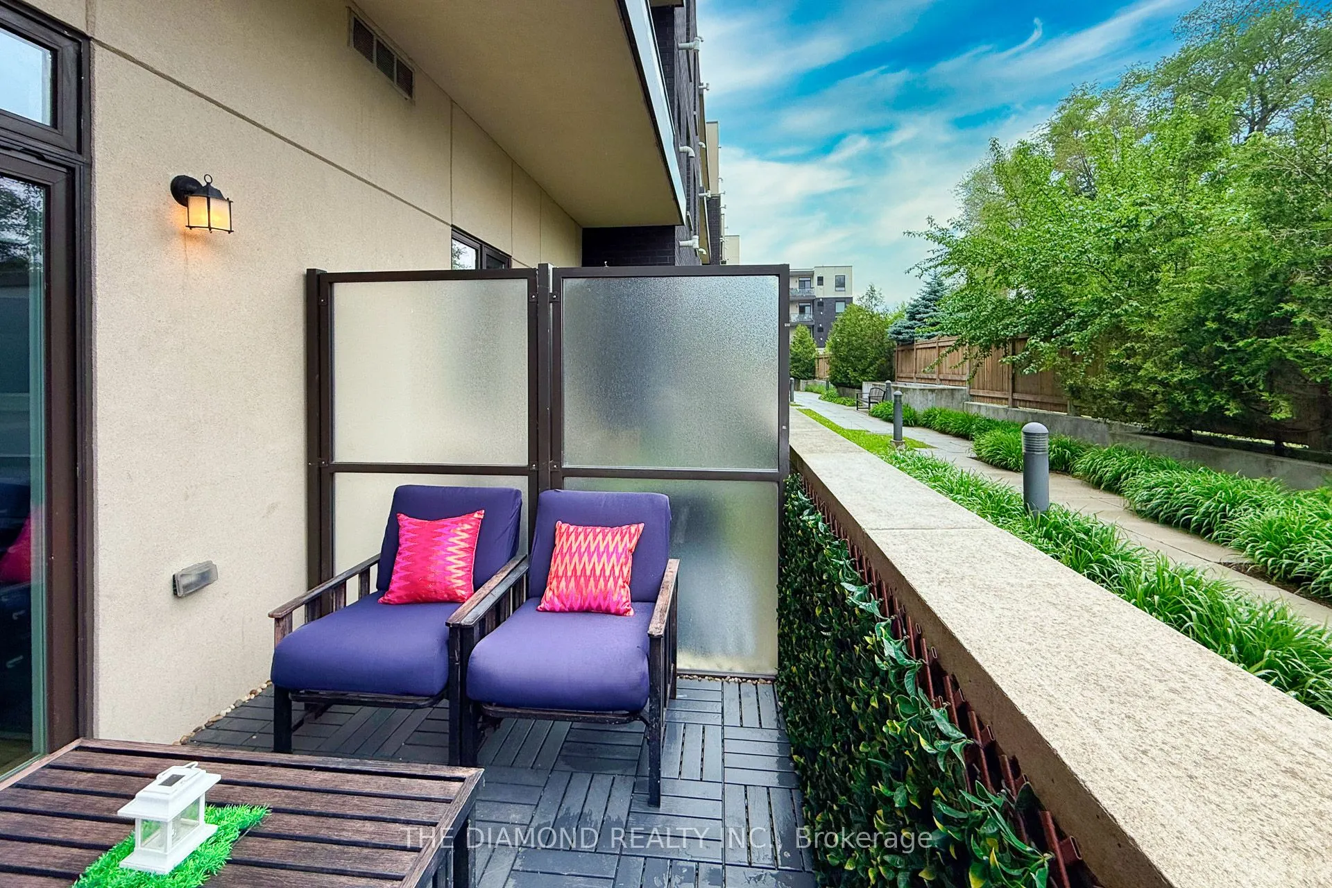 3560 St Clair Avenue E, #107