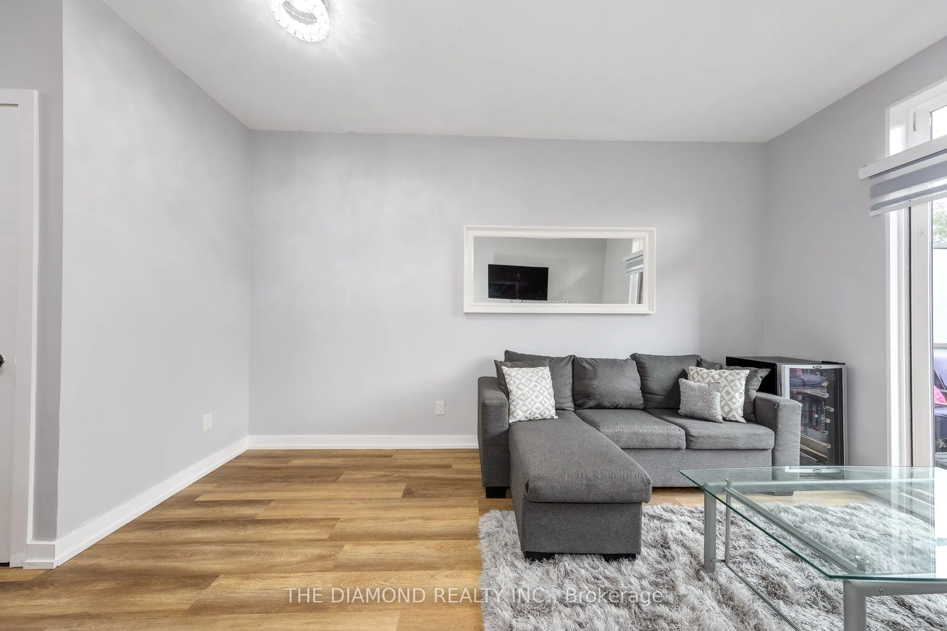 3560 St Clair Avenue E, #107