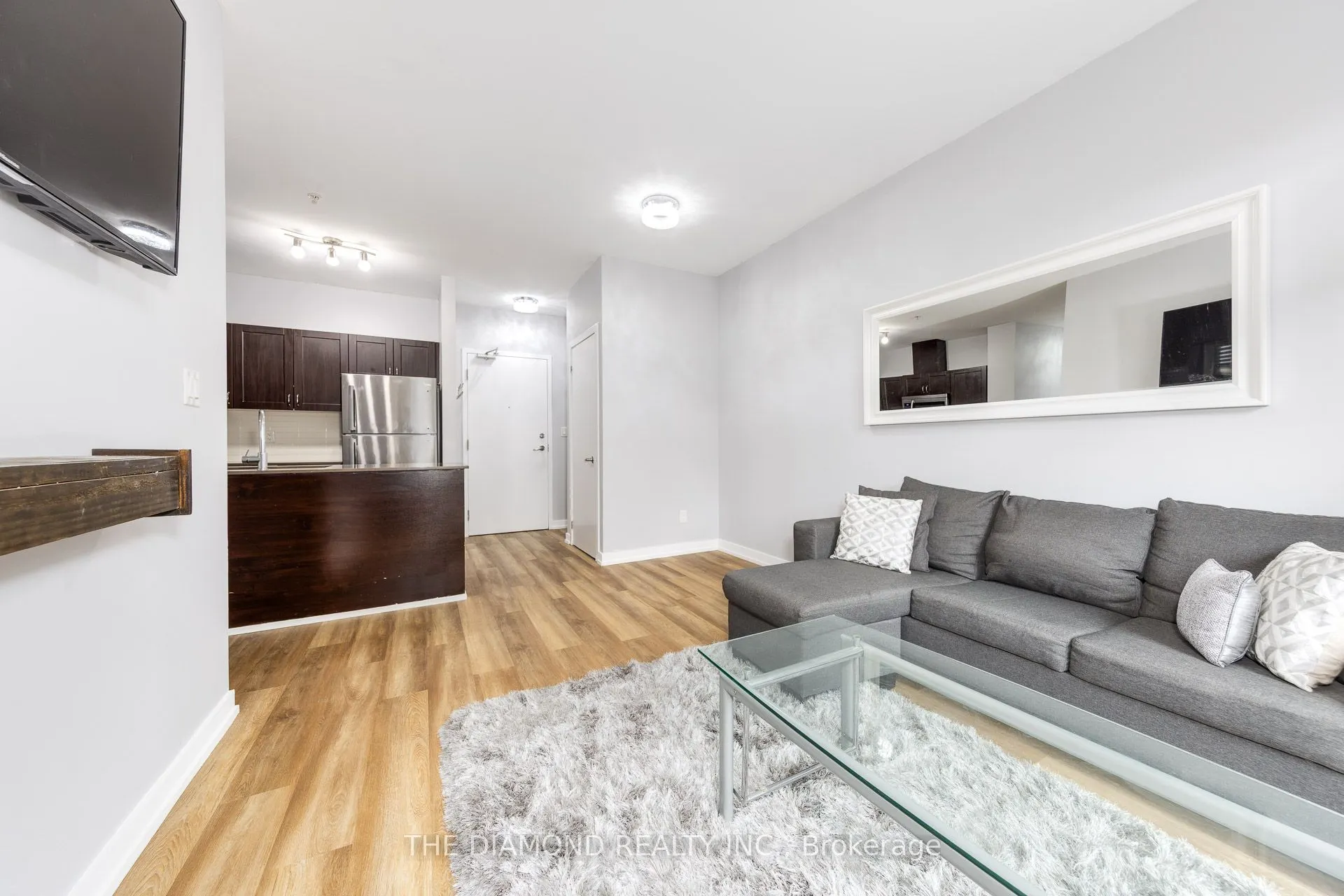 3560 St Clair Avenue E, #107