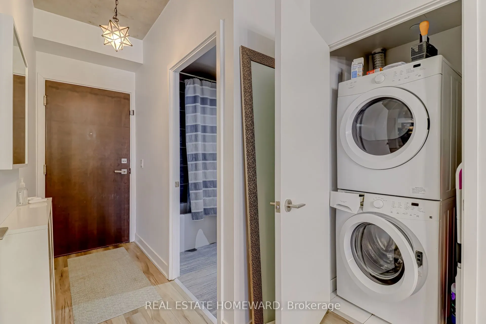 1190 Dundas Street E, #522