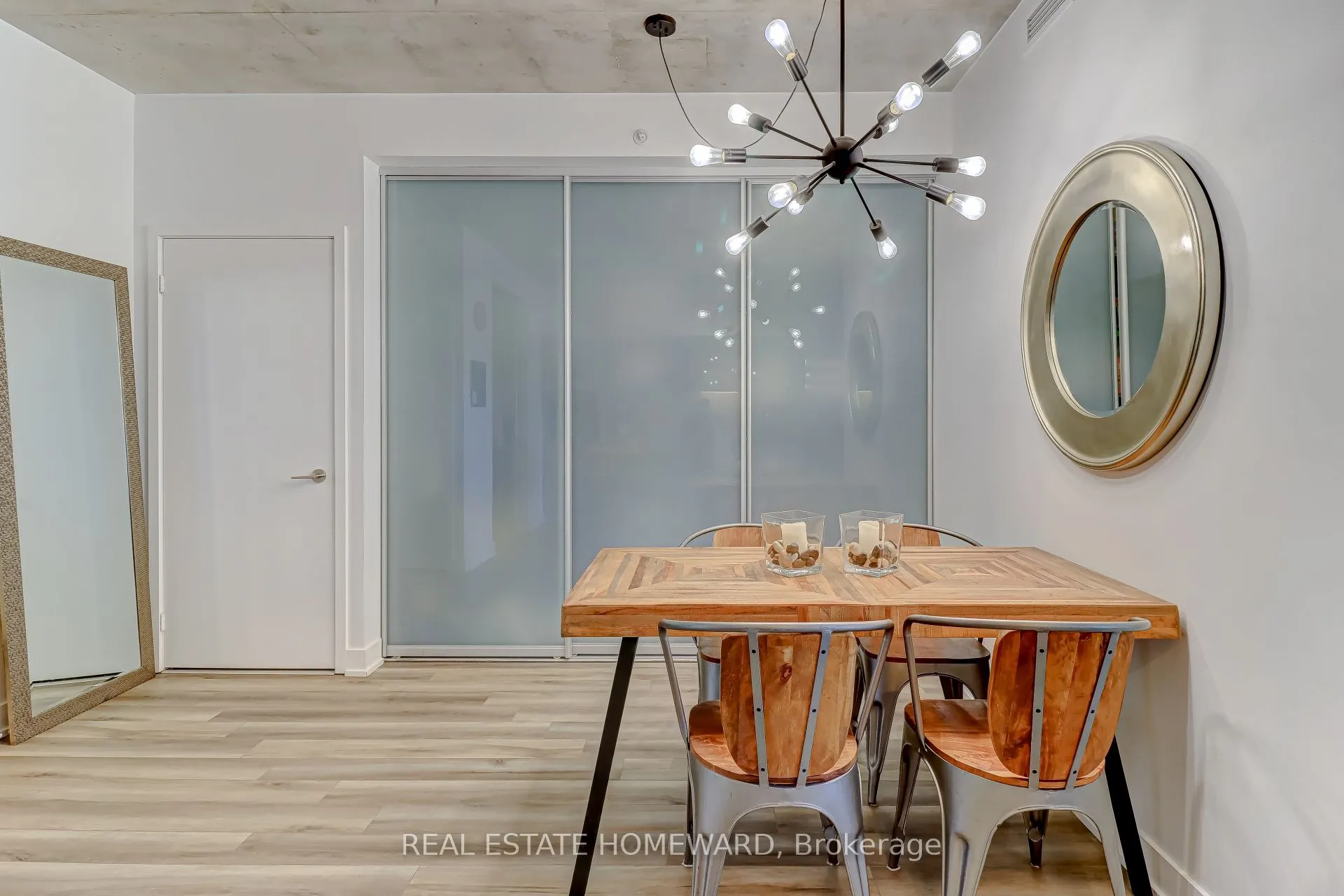 1190 Dundas Street E, #522