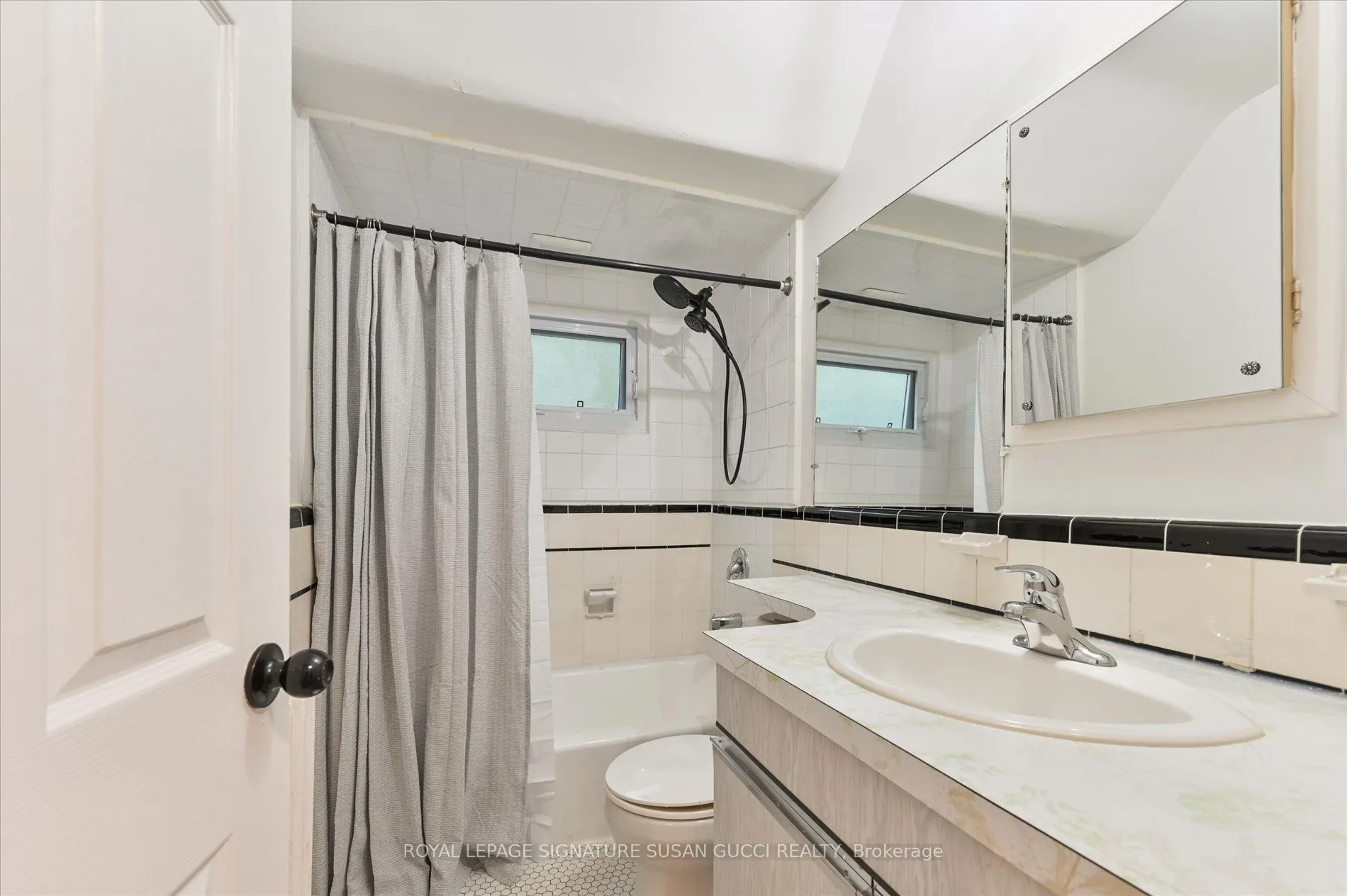 19 Plaxton Drive