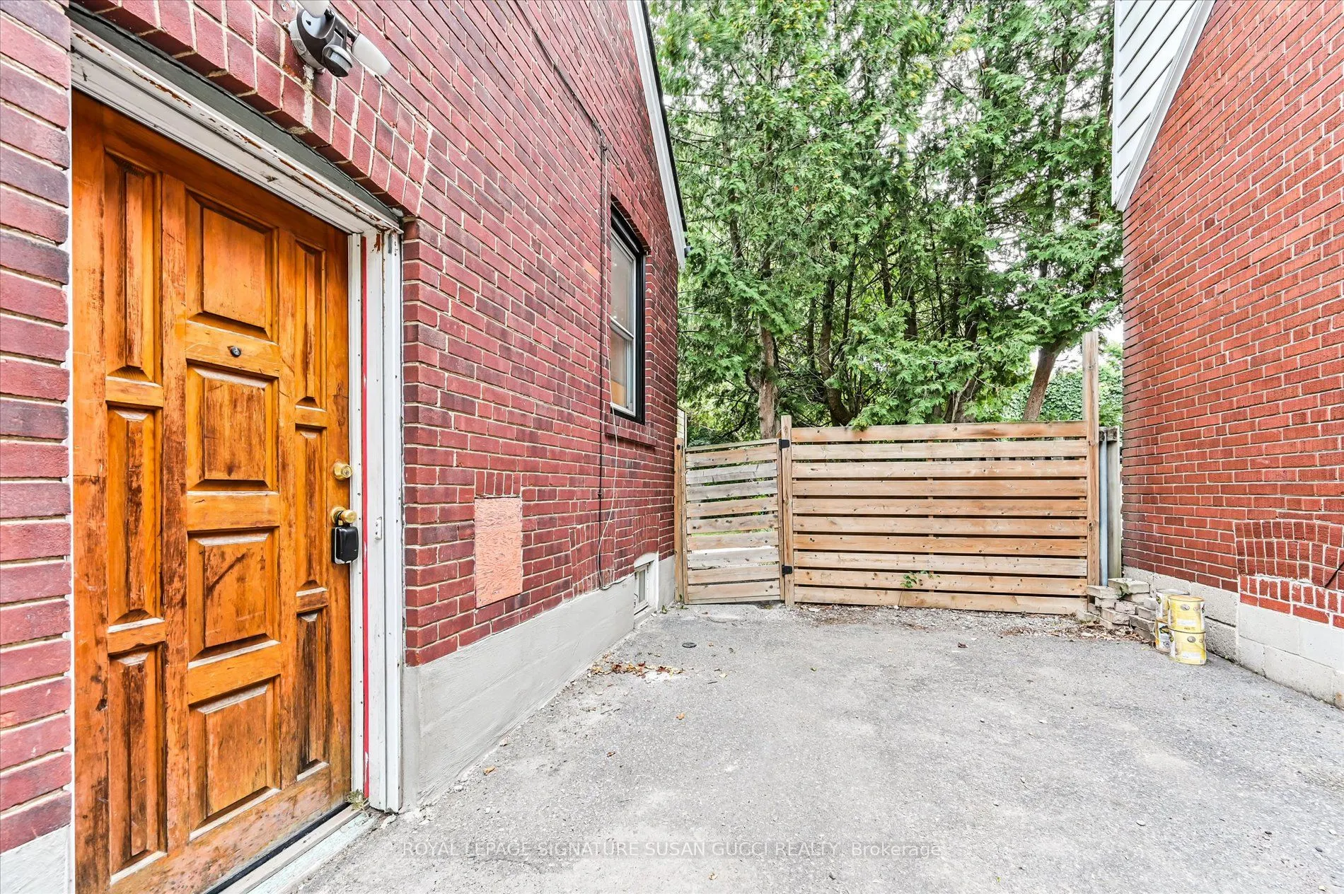 19 Plaxton Drive