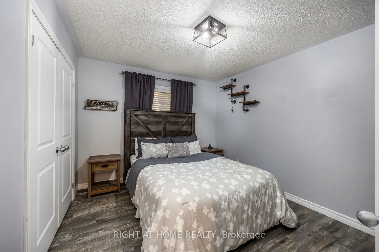 206 Ted Miller Crescent