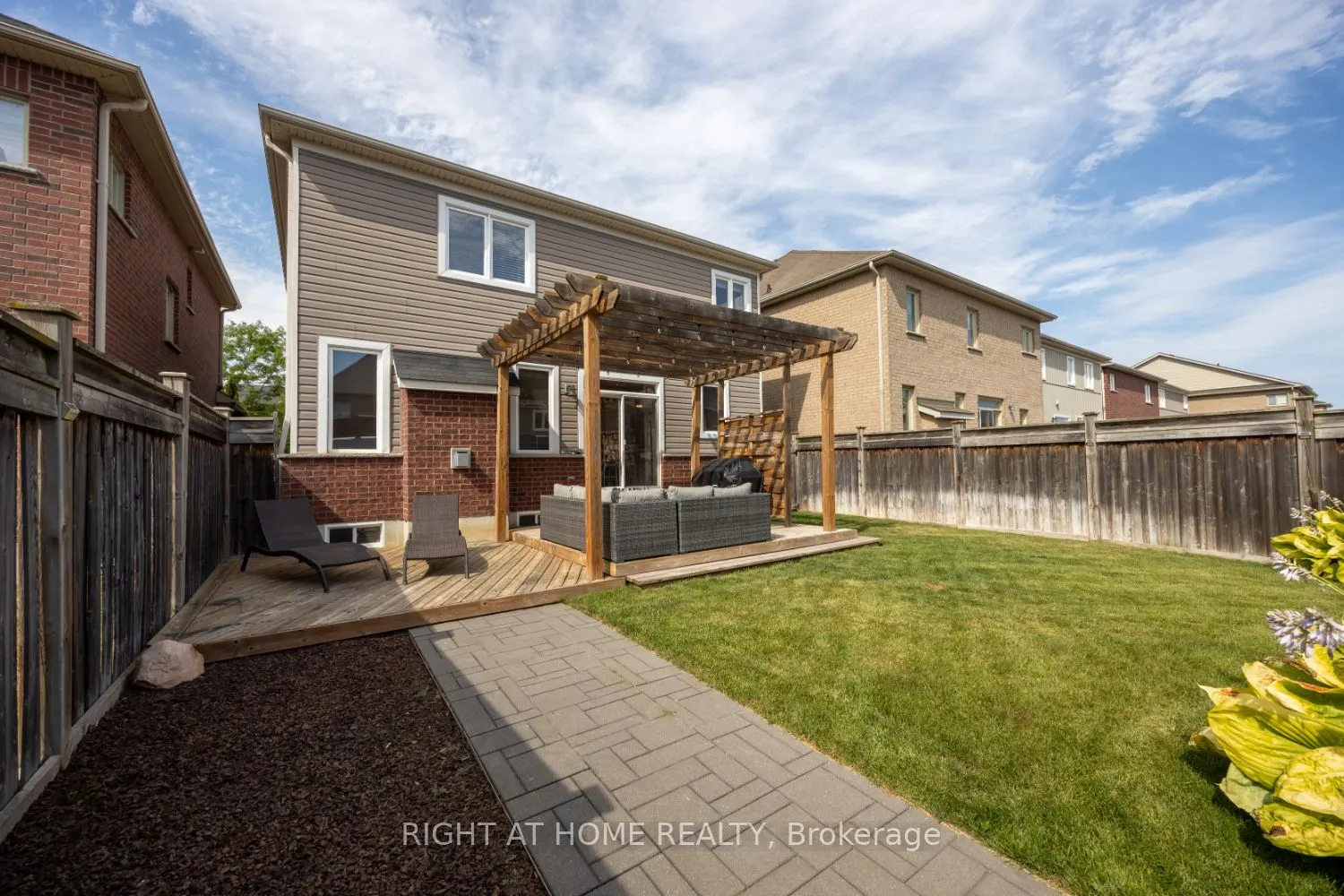 206 Ted Miller Crescent