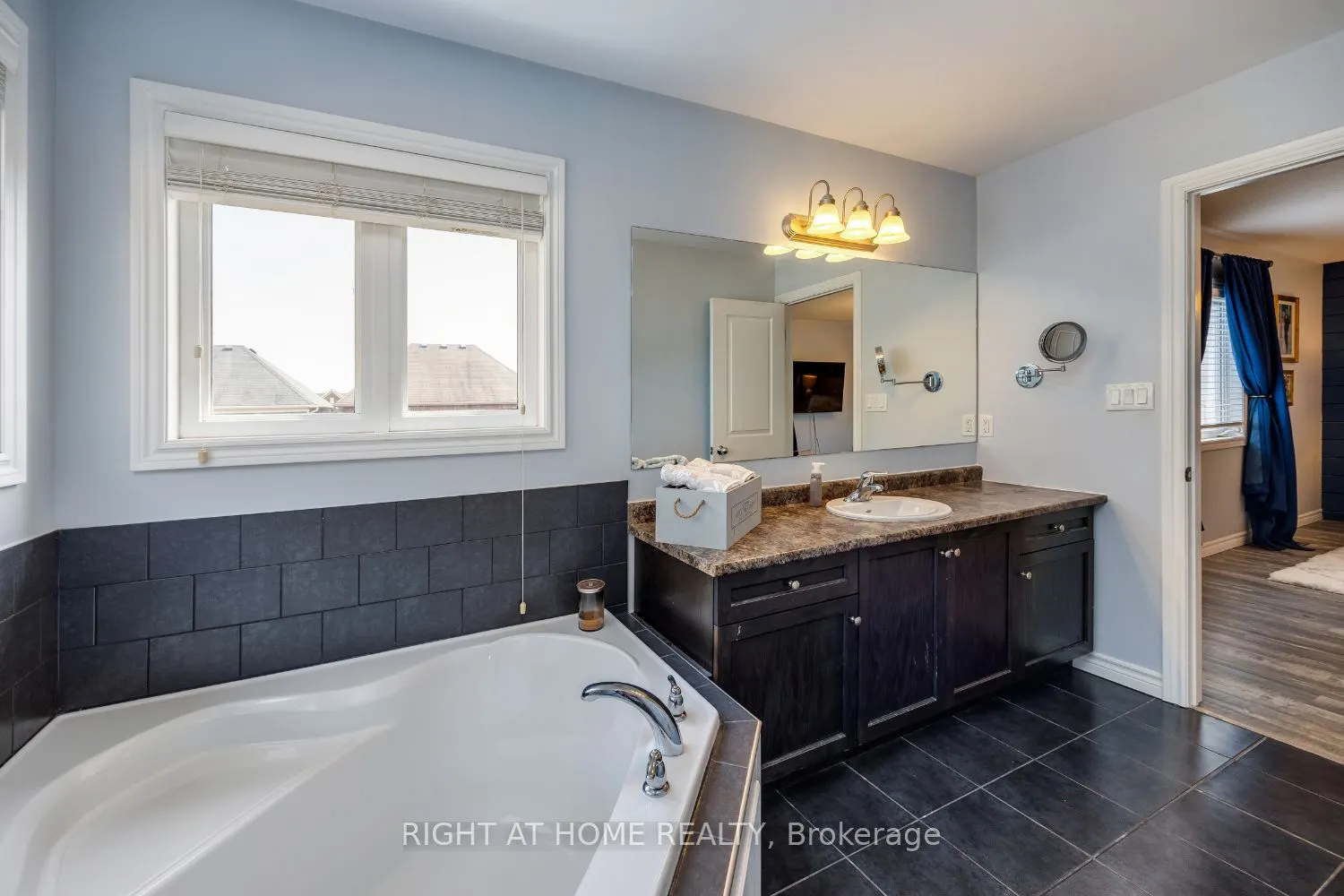 206 Ted Miller Crescent