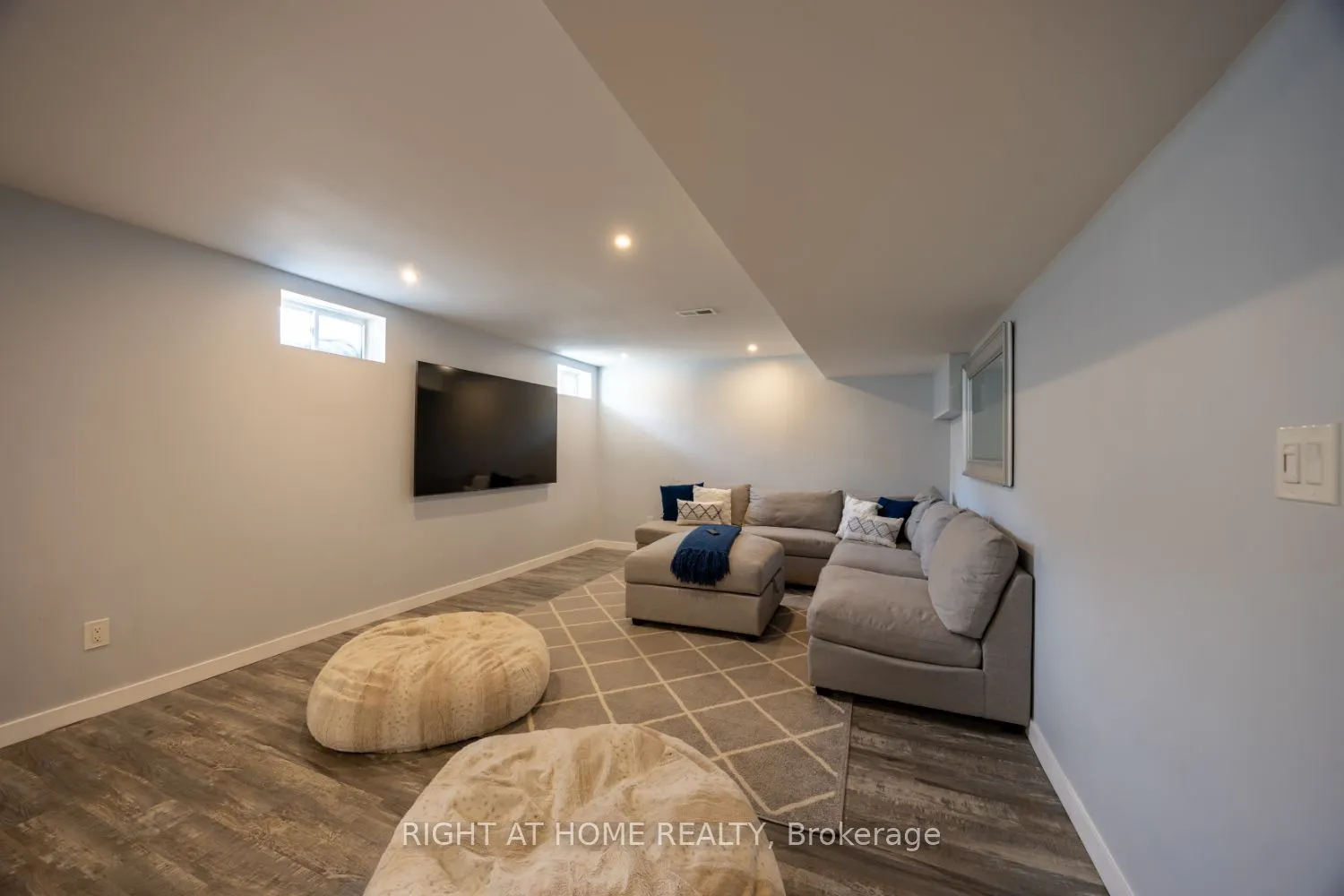 206 Ted Miller Crescent