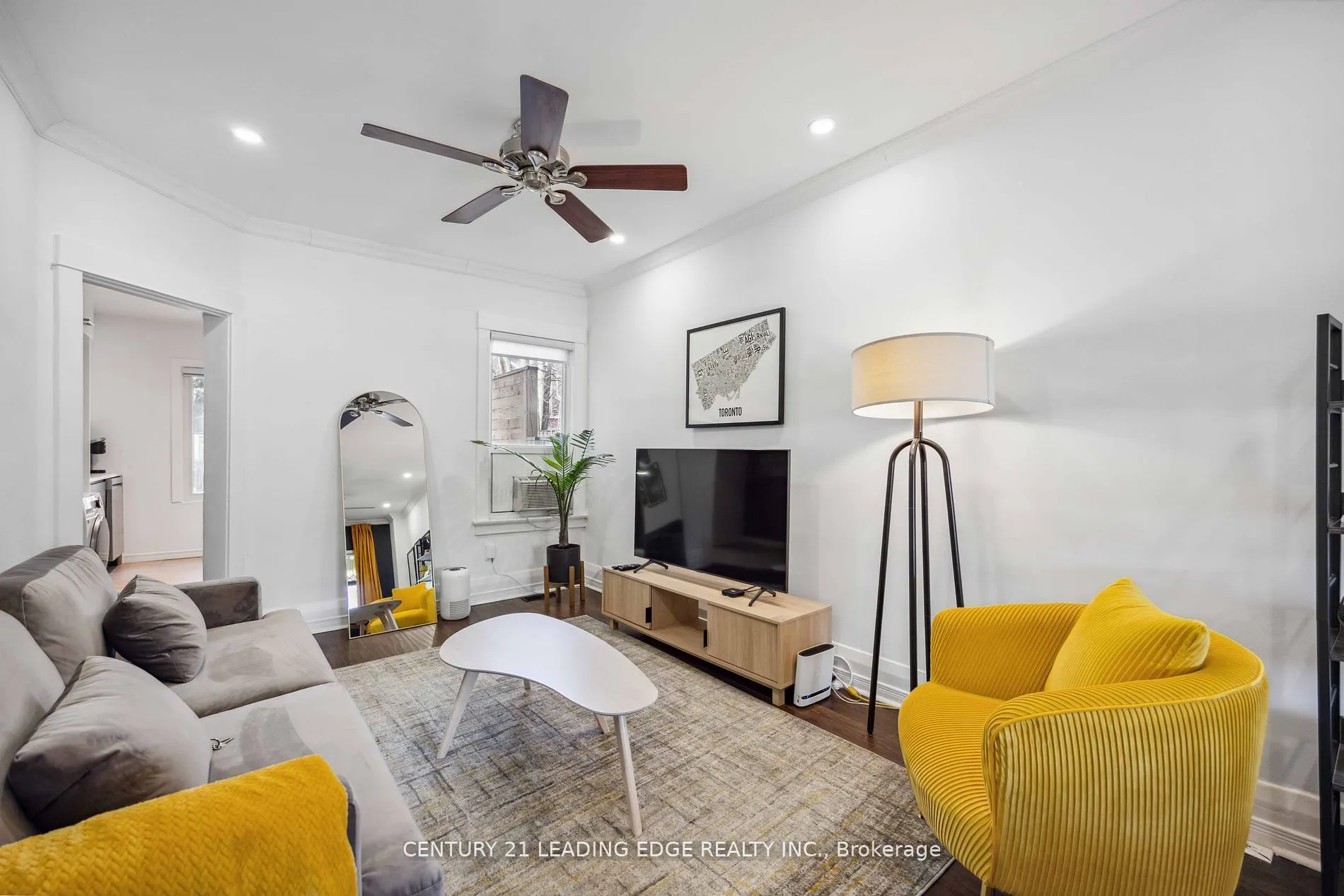 360 Coxwell Avenue, #A