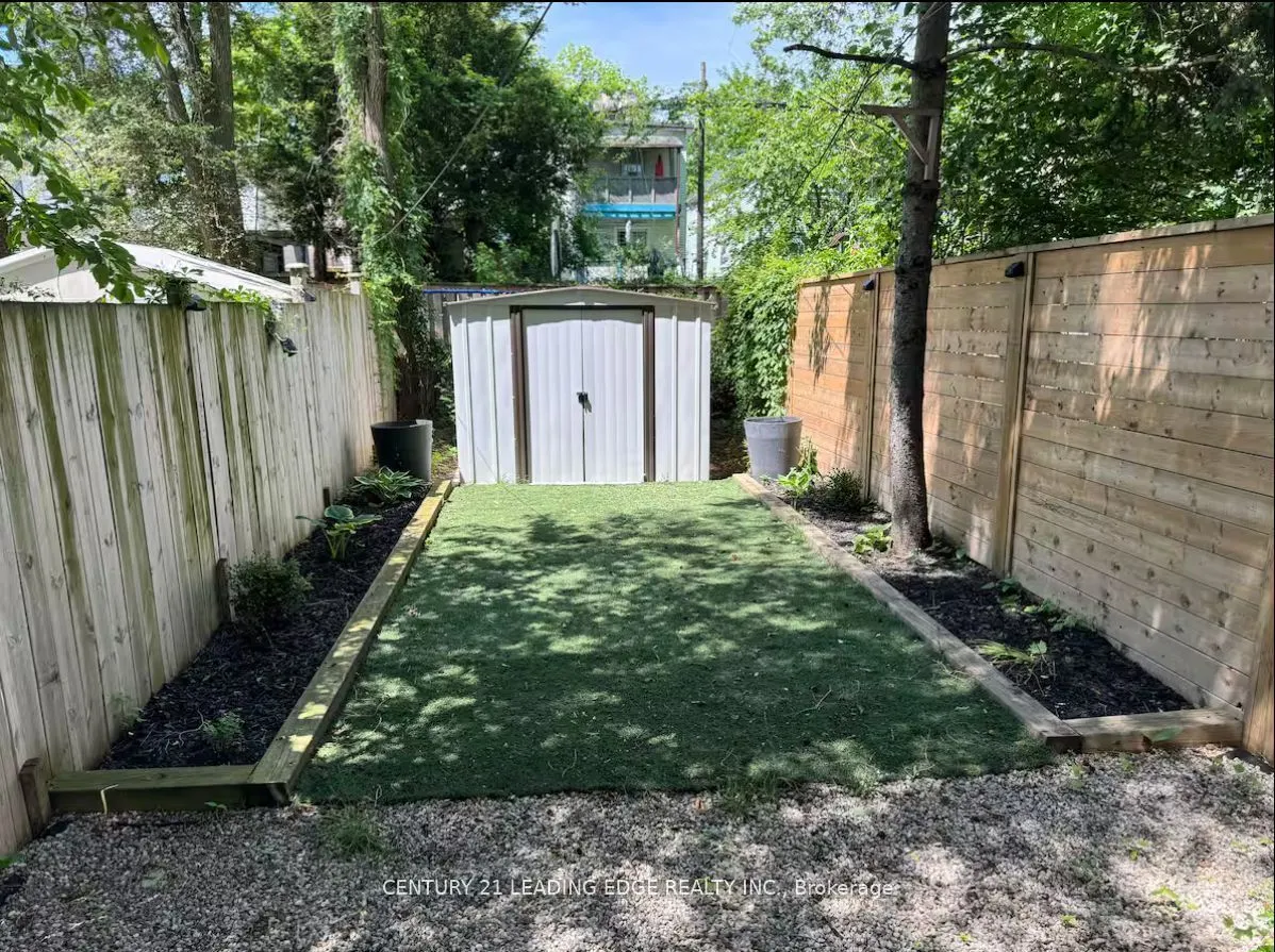 360 Coxwell Avenue, #A
