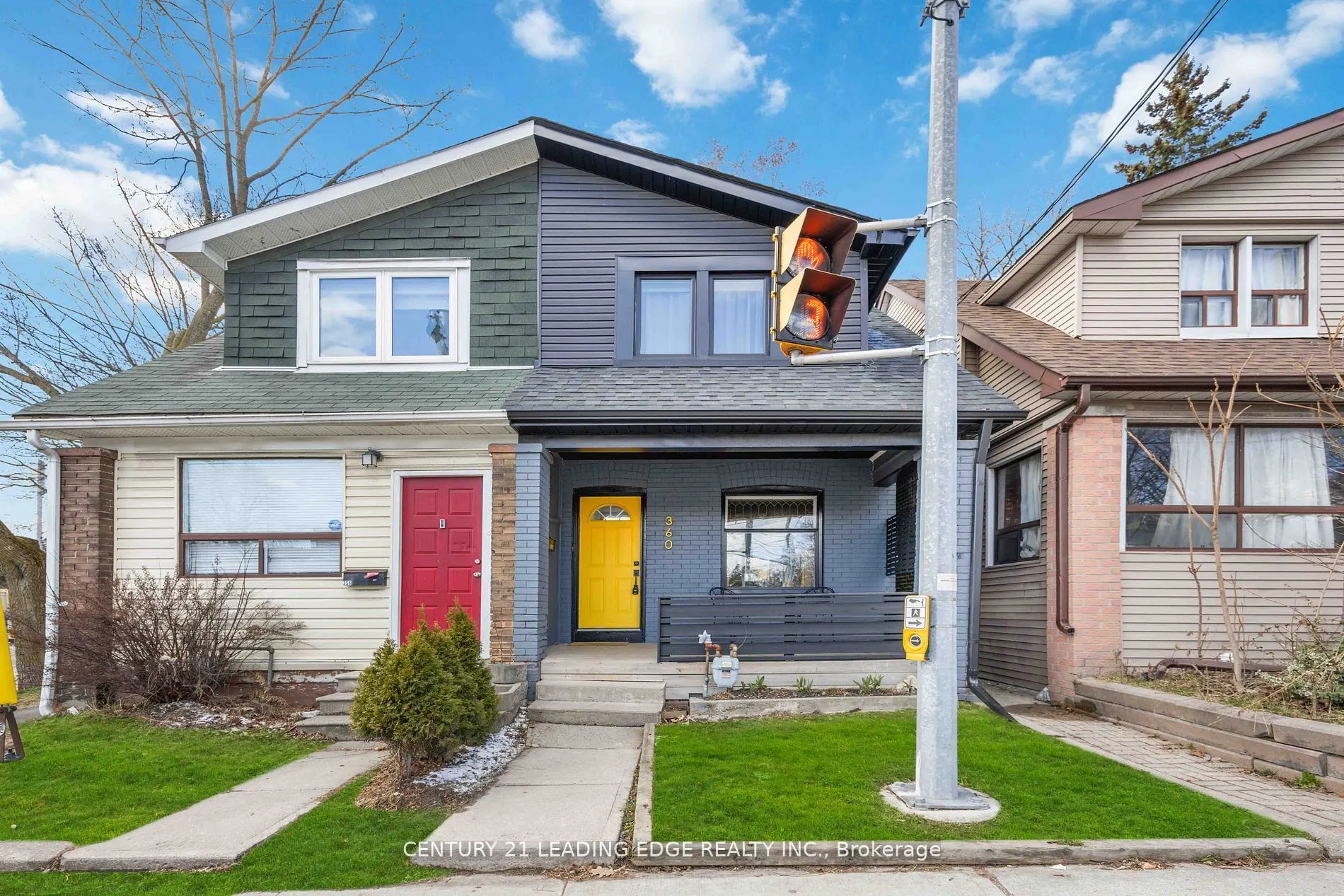 360 Coxwell Avenue, #A