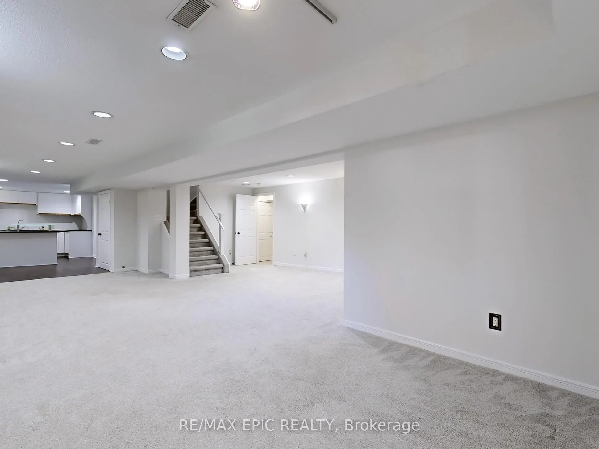 10 Corner Stone Crescent