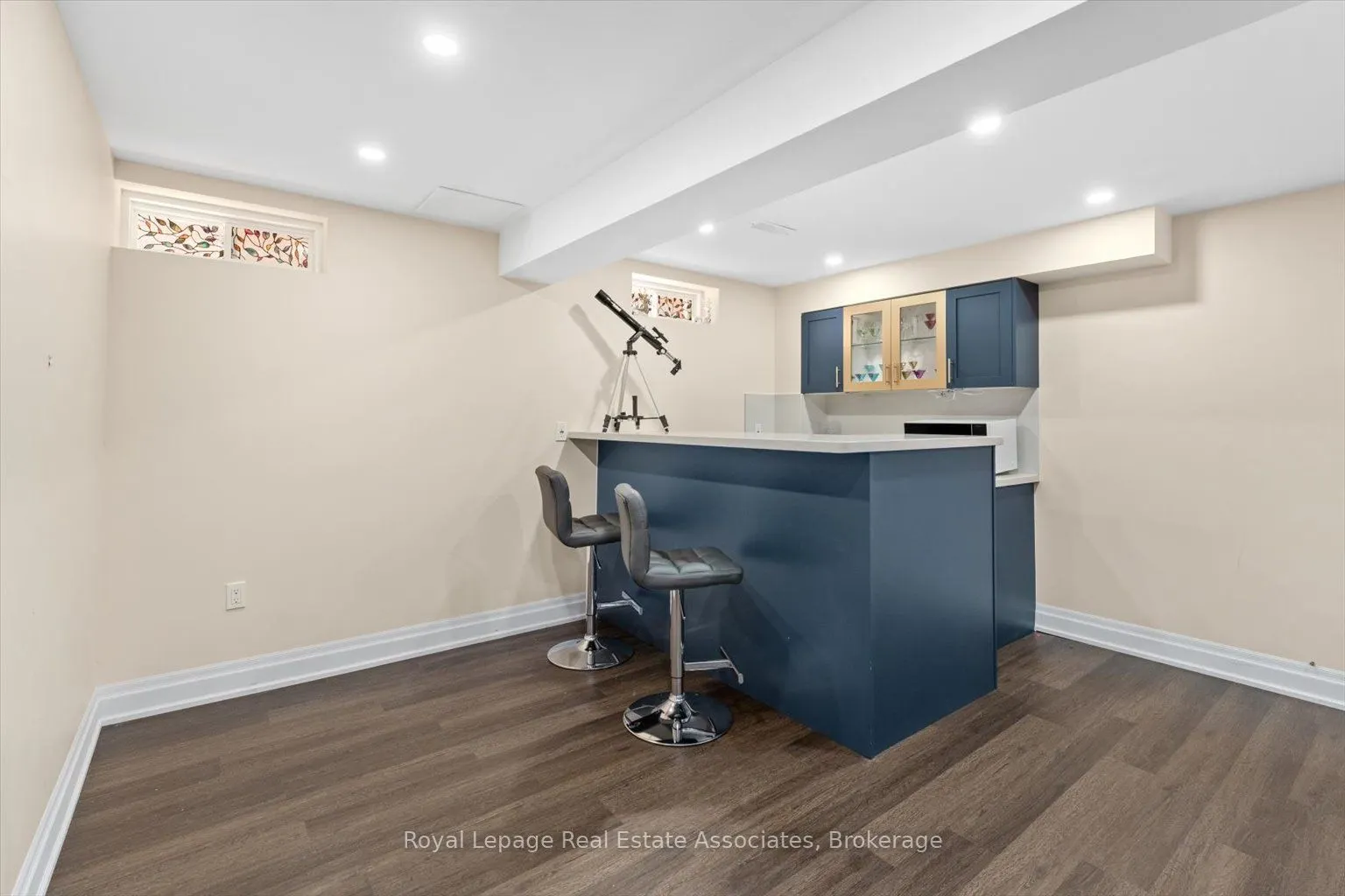 17 Holroyd Street