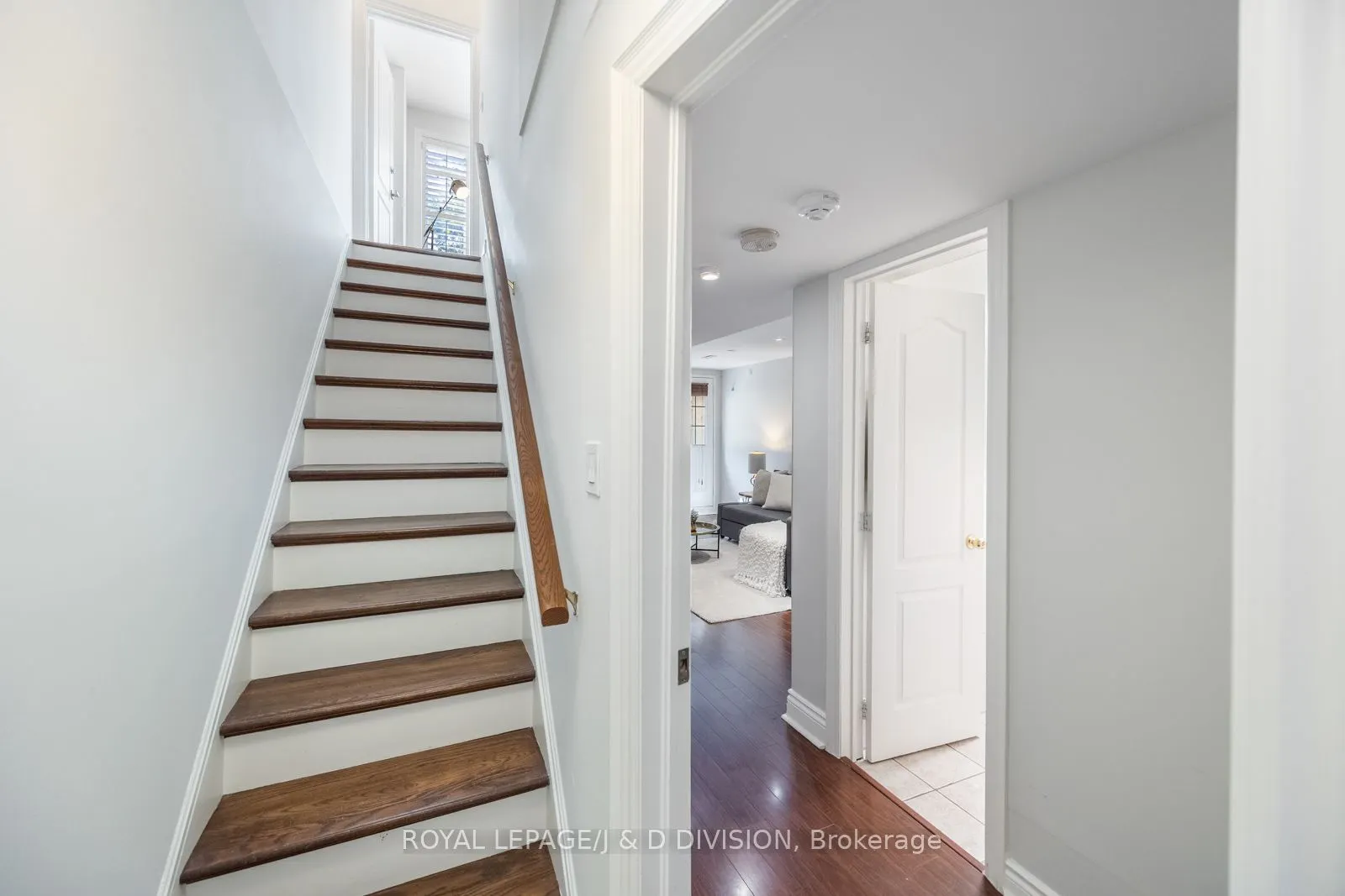 33 Clark Street