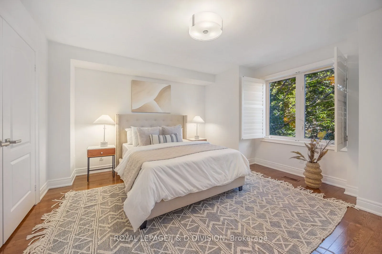33 Clark Street