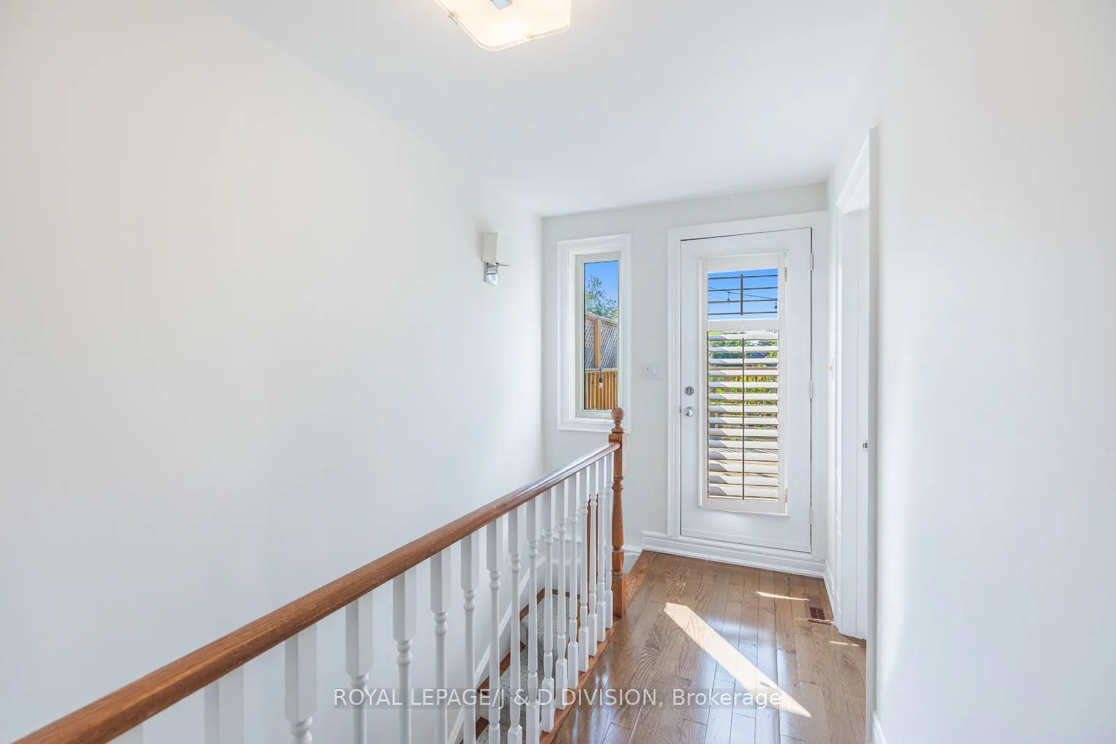 33 Clark Street