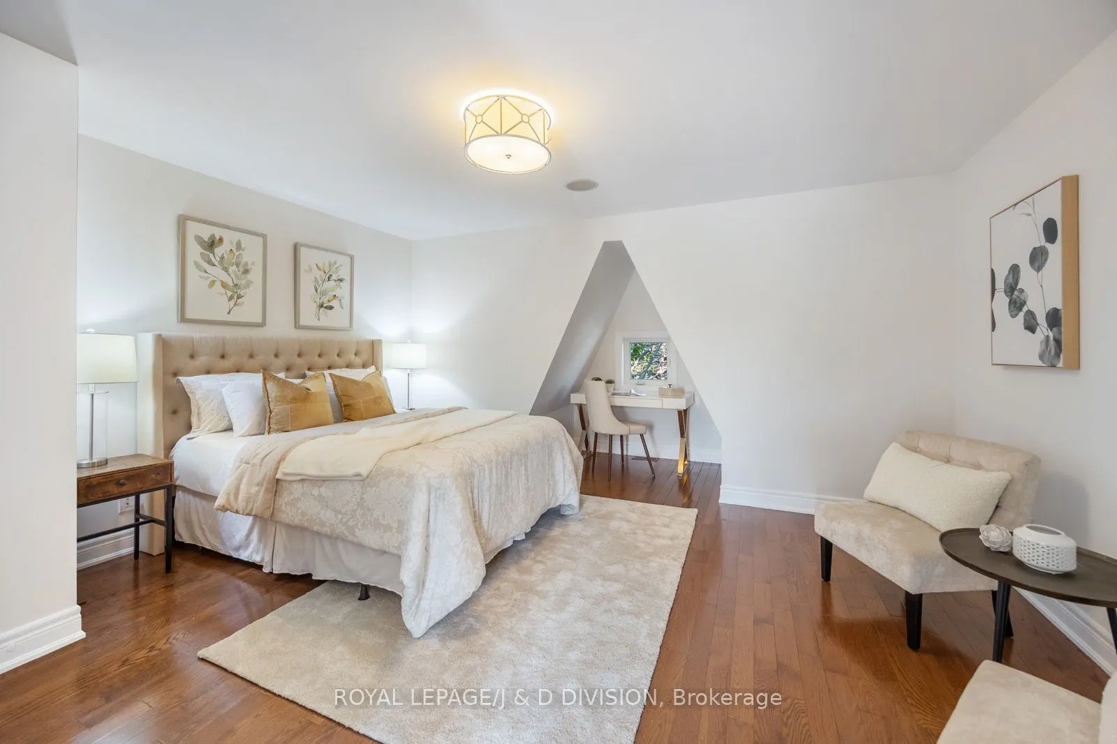 33 Clark Street