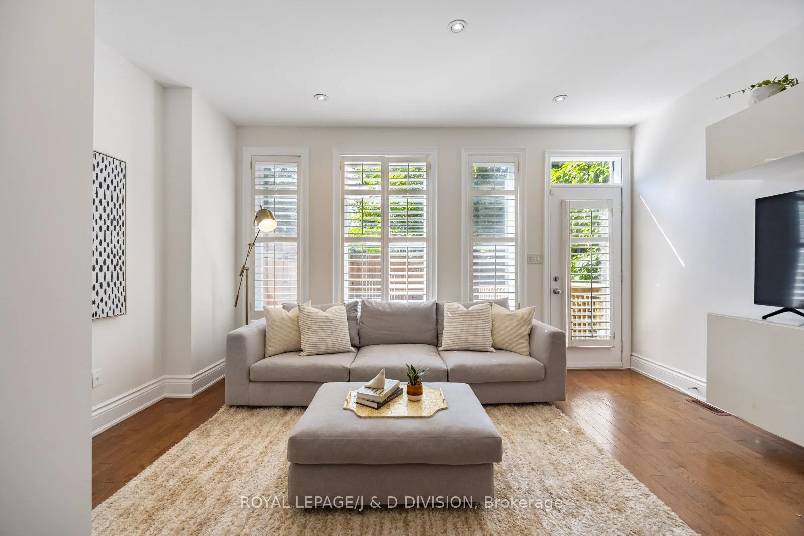 33 Clark Street