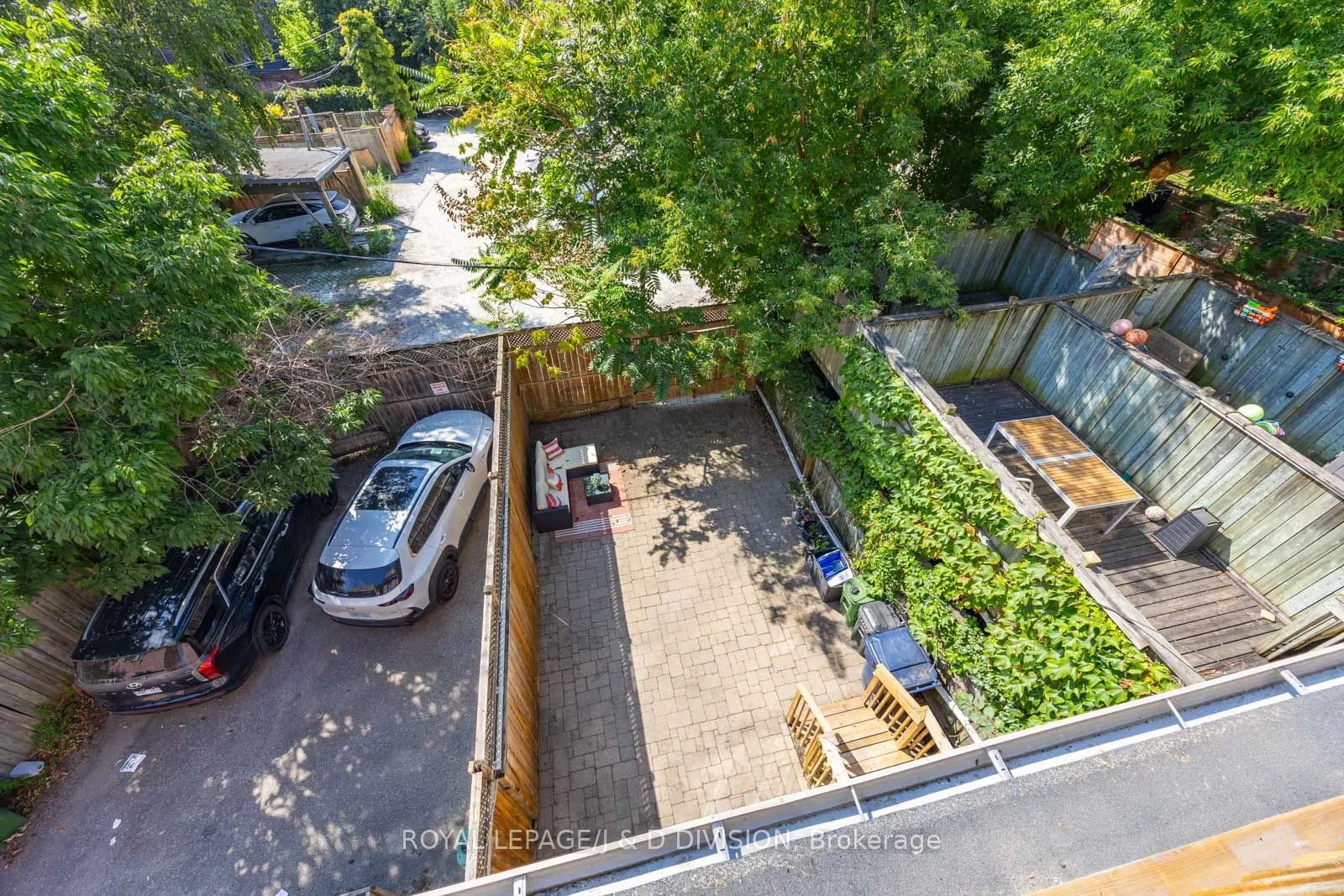 33 Clark Street