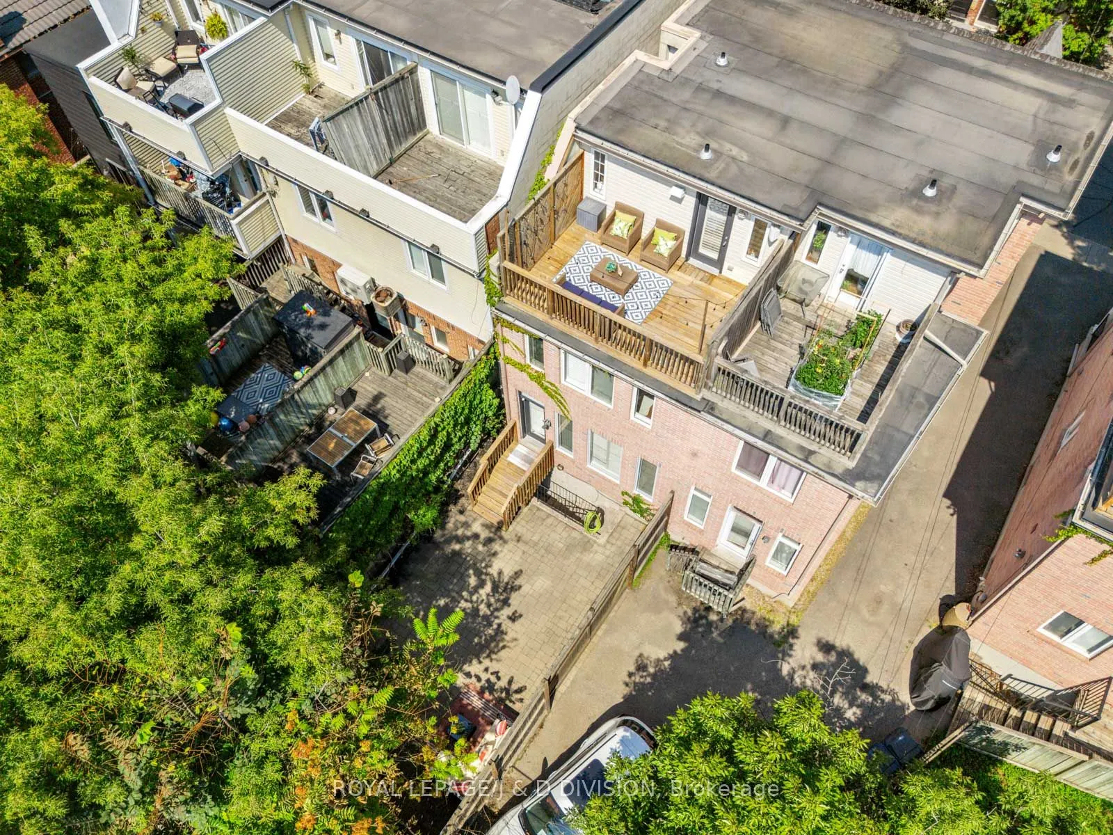 33 Clark Street