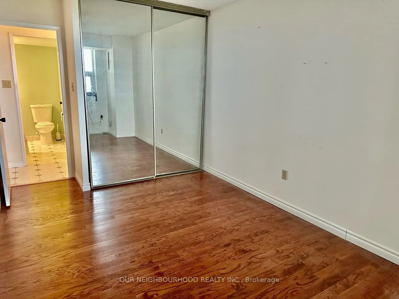 20 Dean Park Road, #611