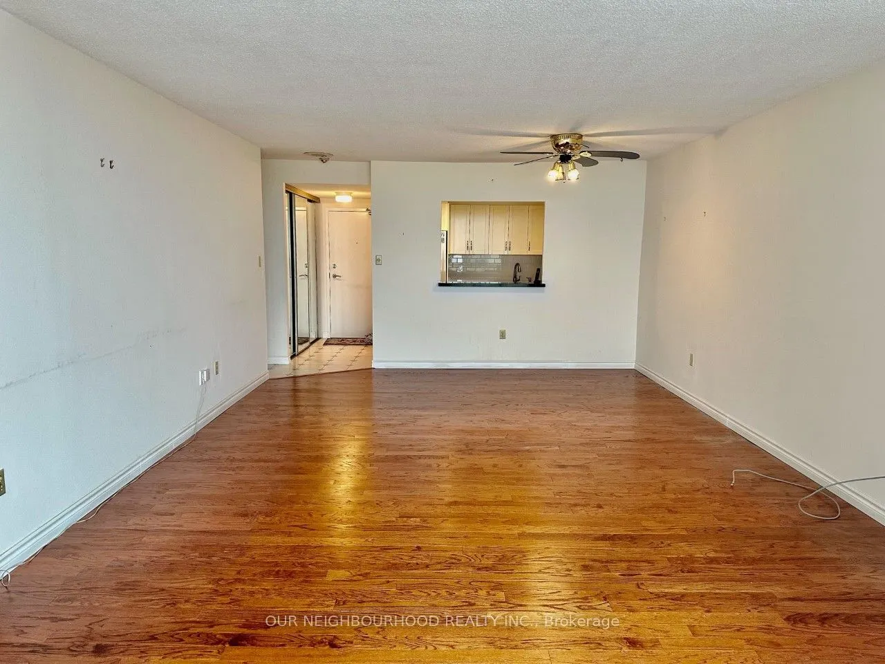20 Dean Park Road, #611
