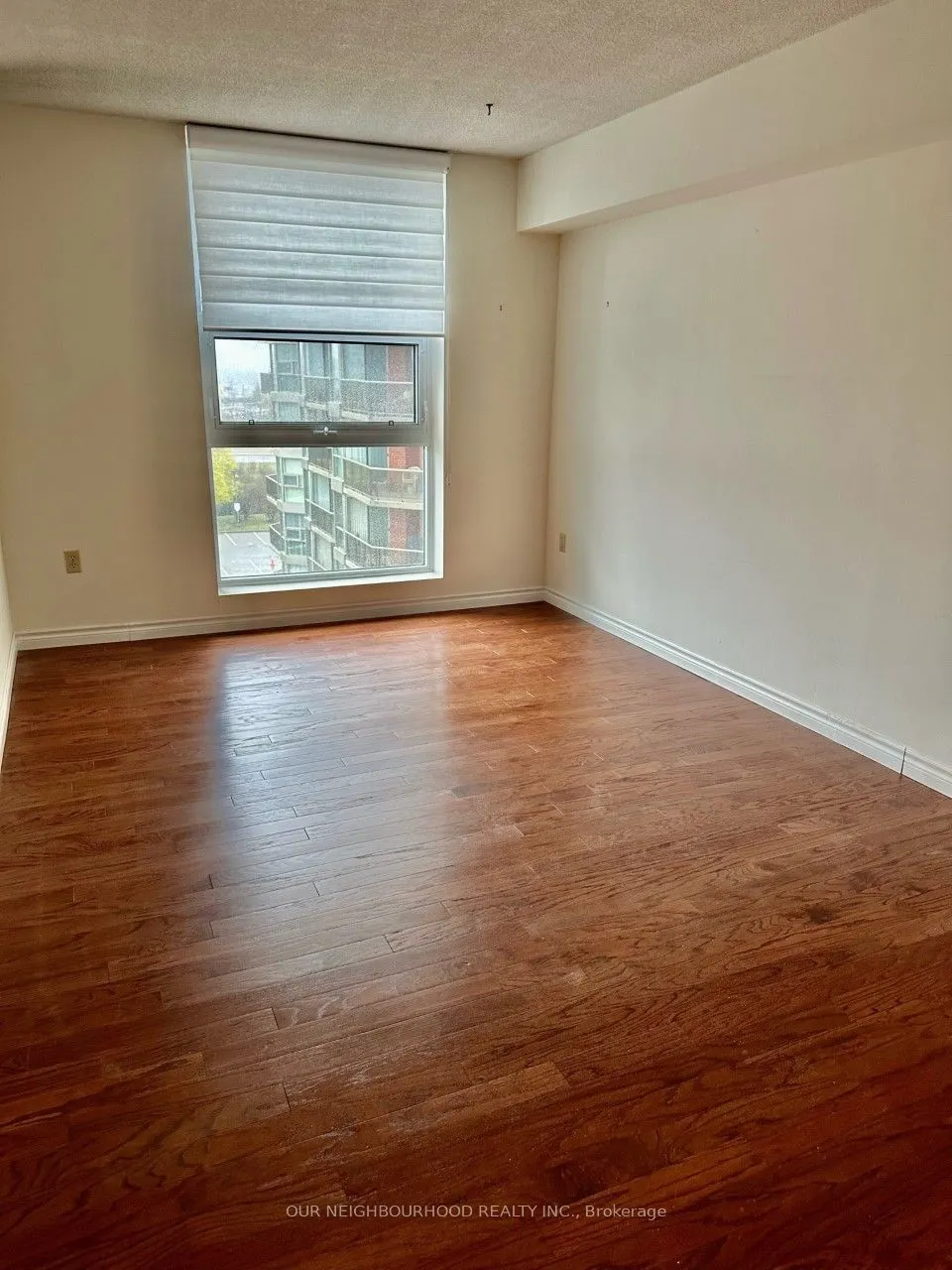 20 Dean Park Road, #611