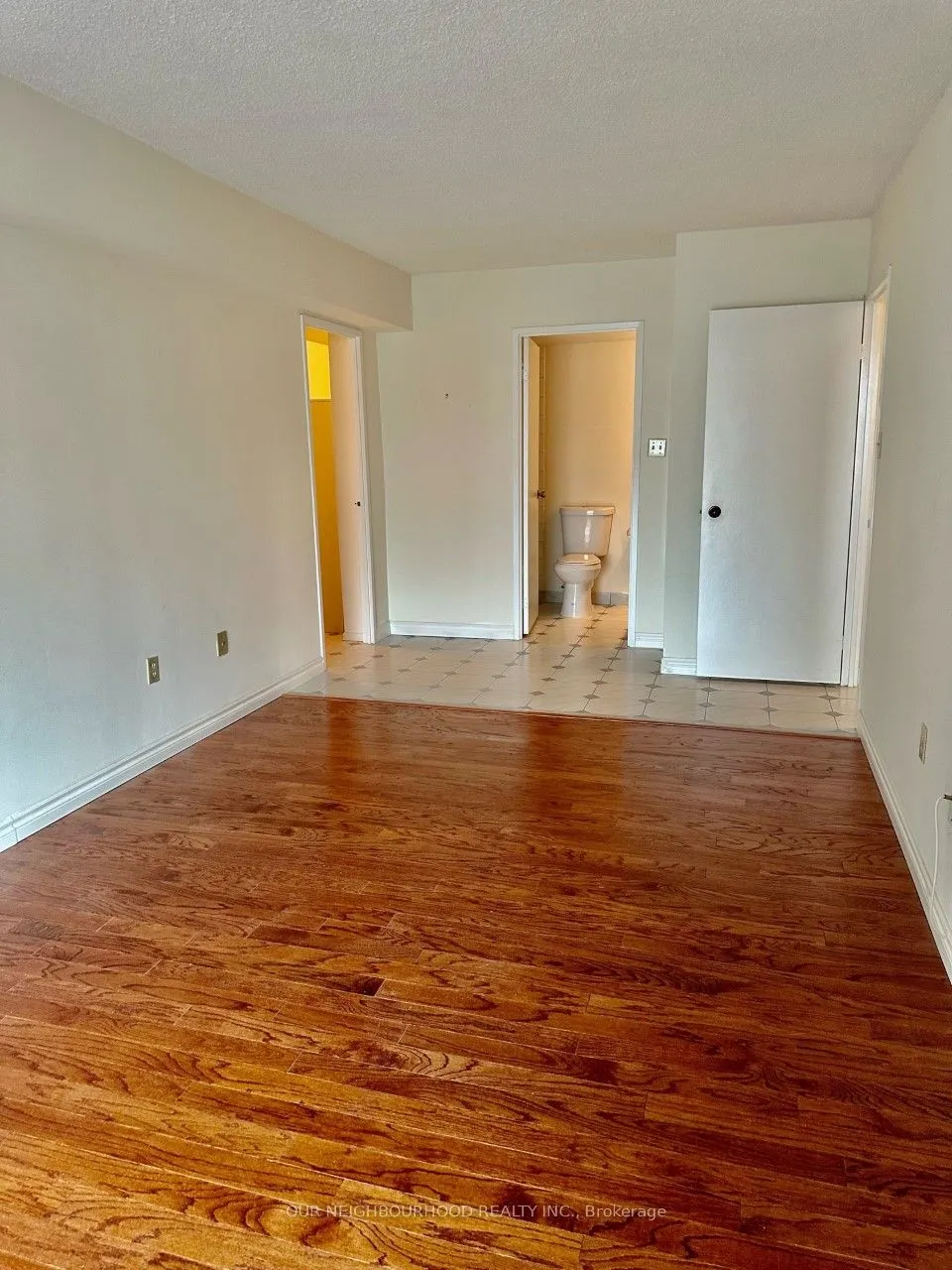 20 Dean Park Road, #611