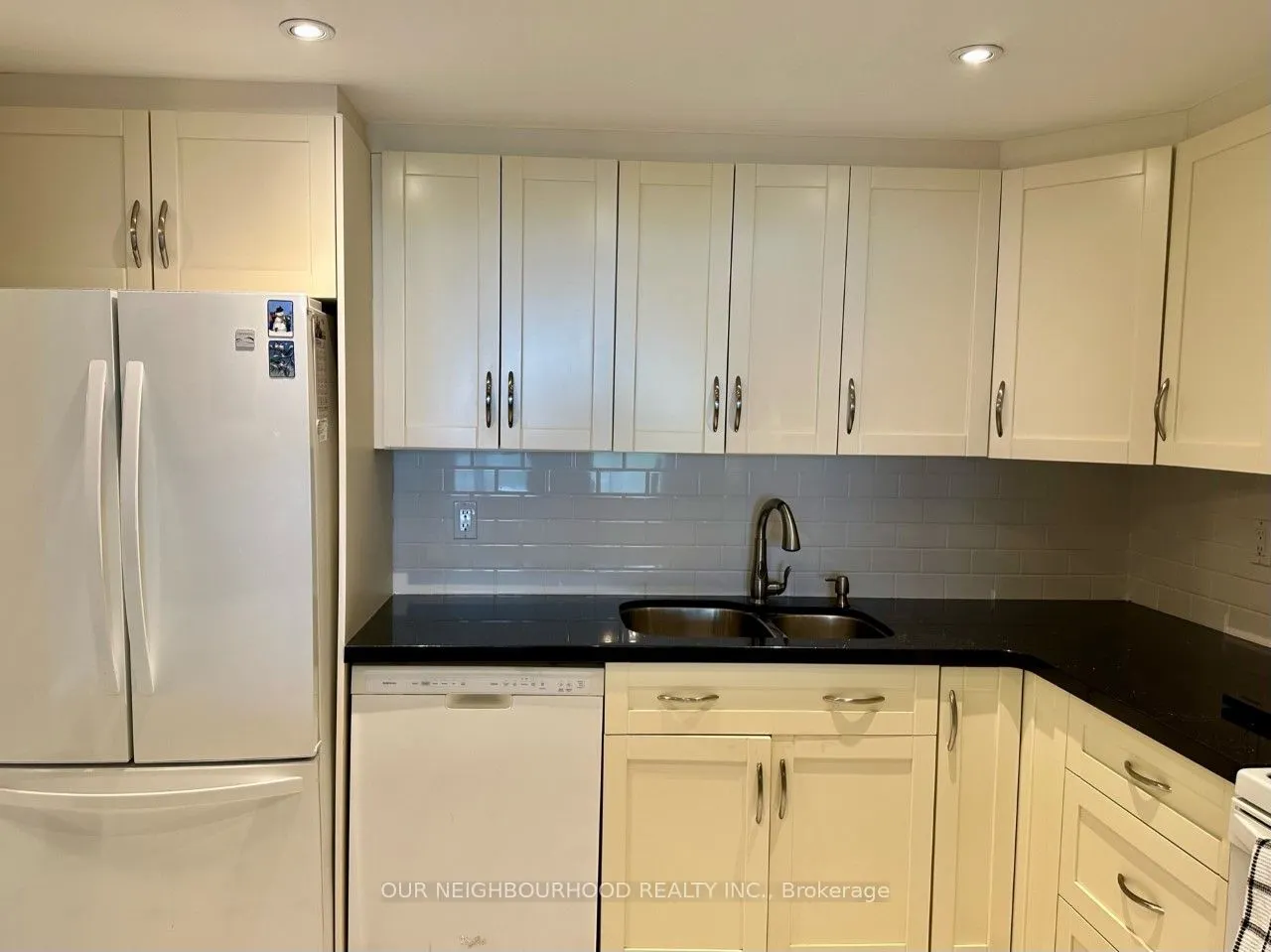 20 Dean Park Road, #611