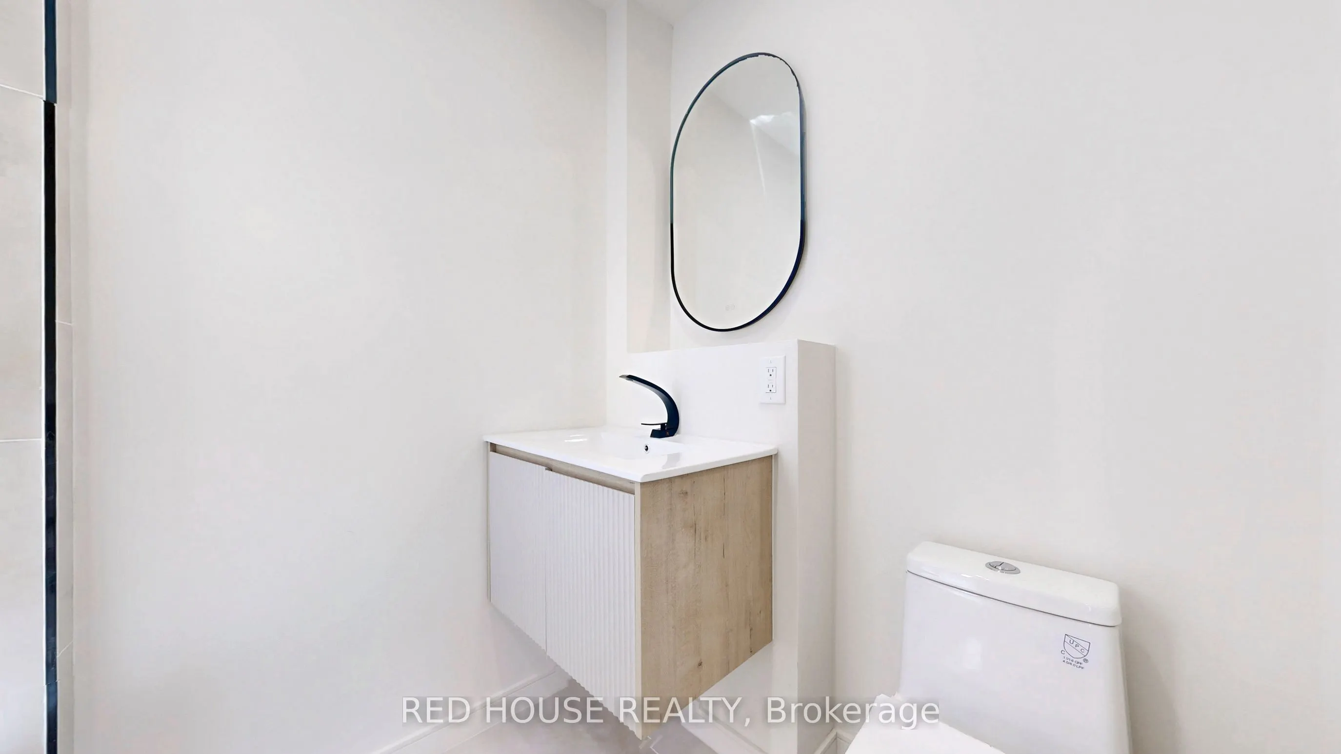 63 Derwyn Road, #2