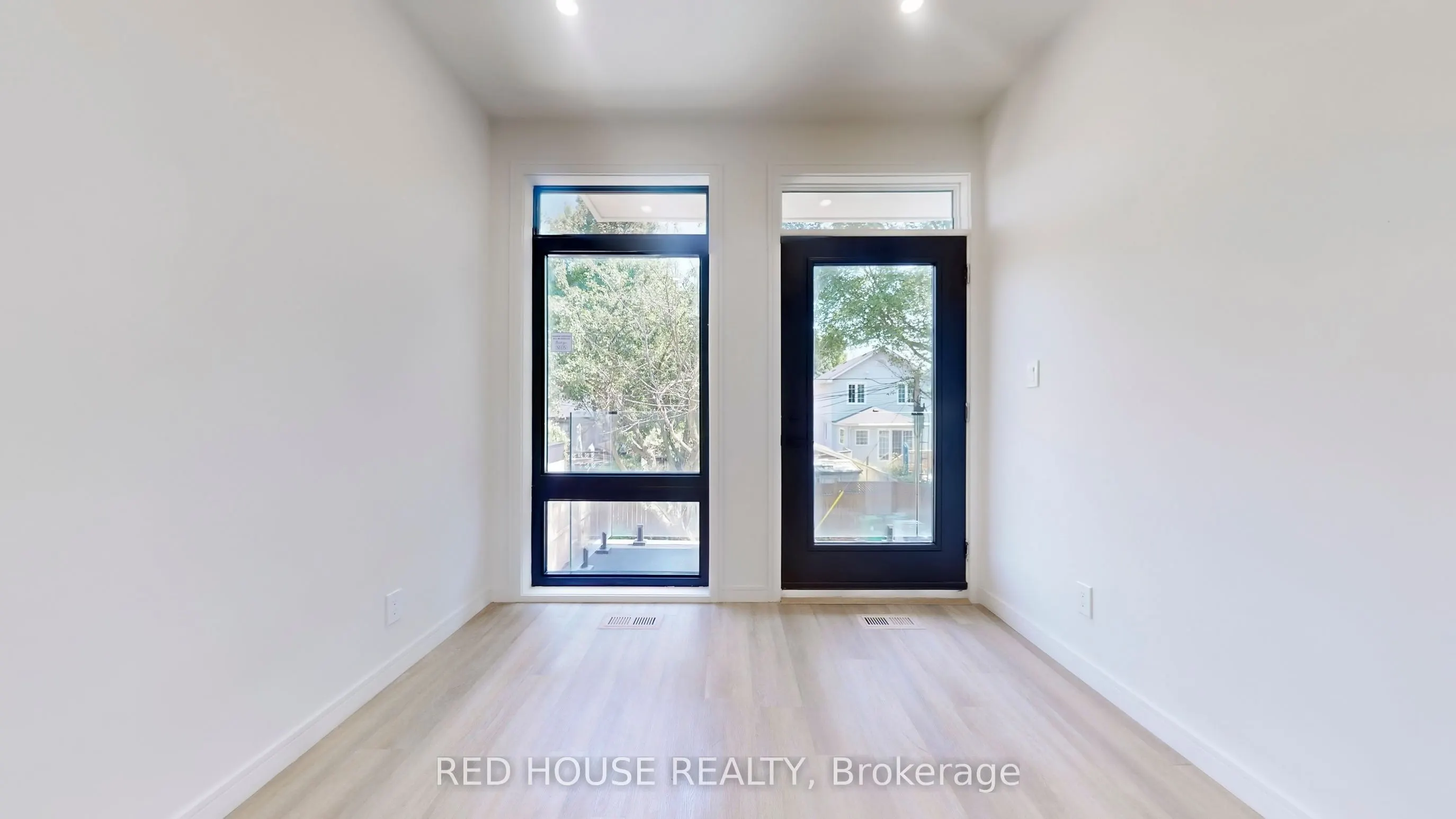 63 Derwyn Road, #2