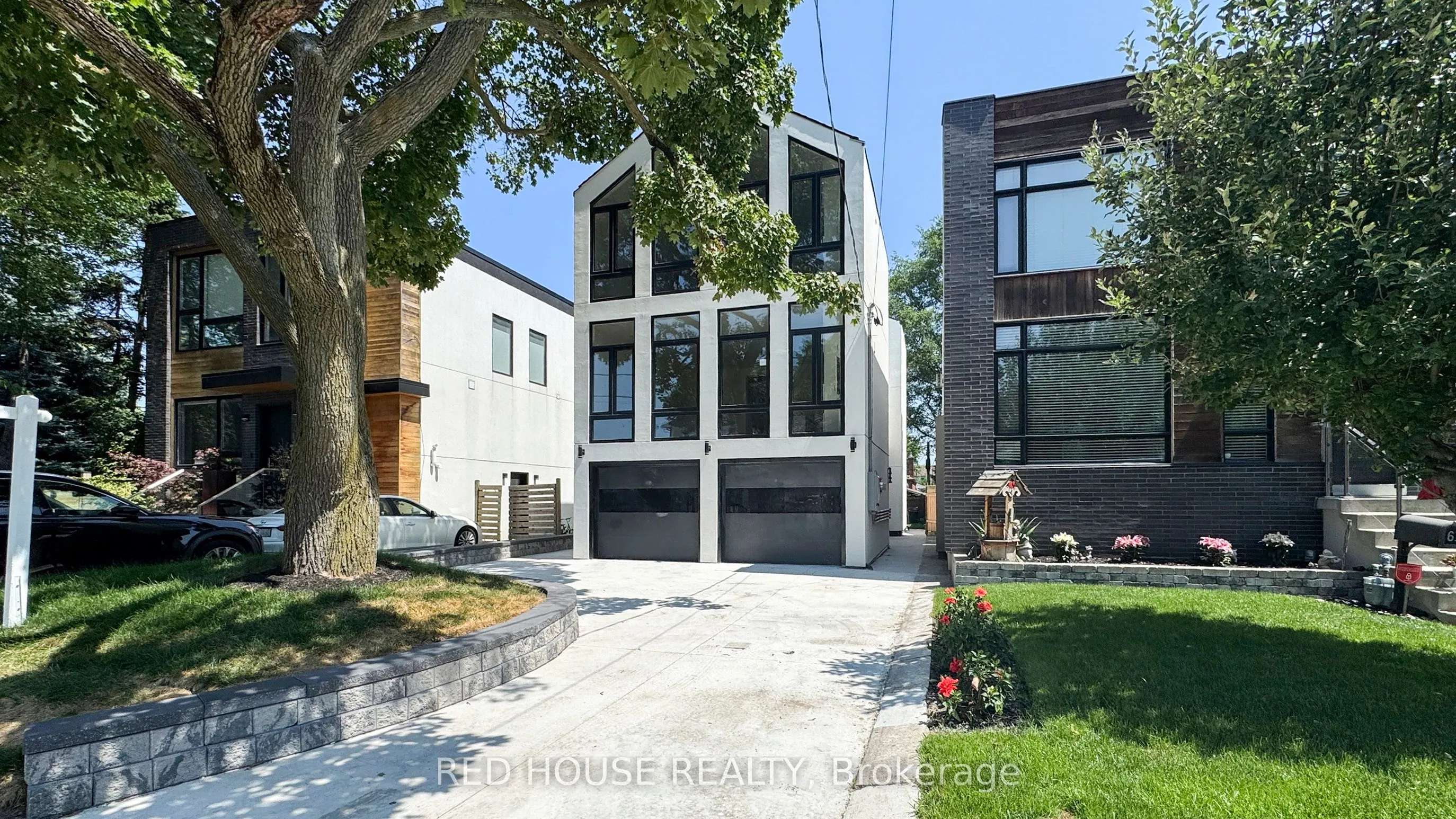 63 Derwyn Road, #2