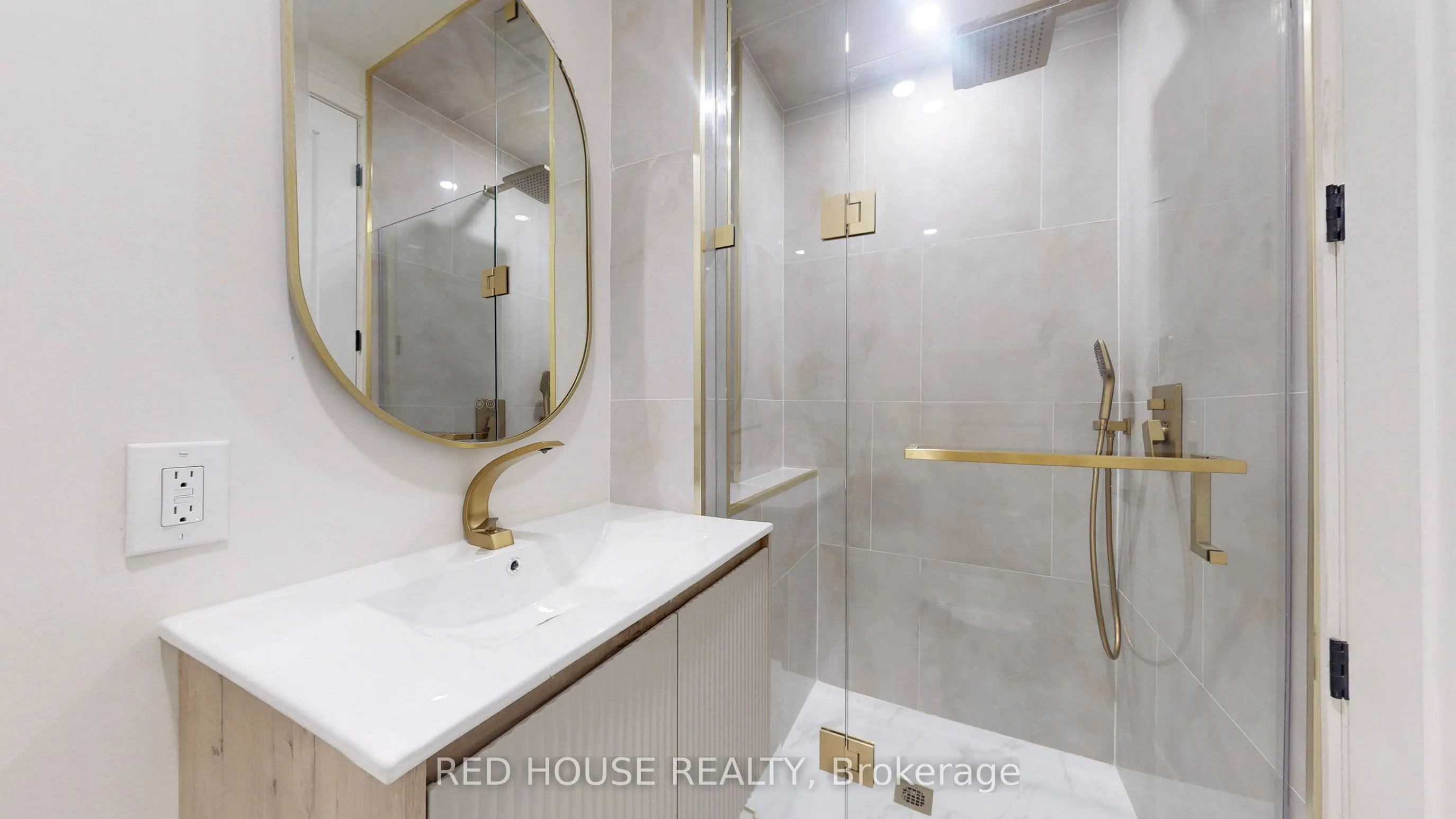 63 Derwyn Road, #2