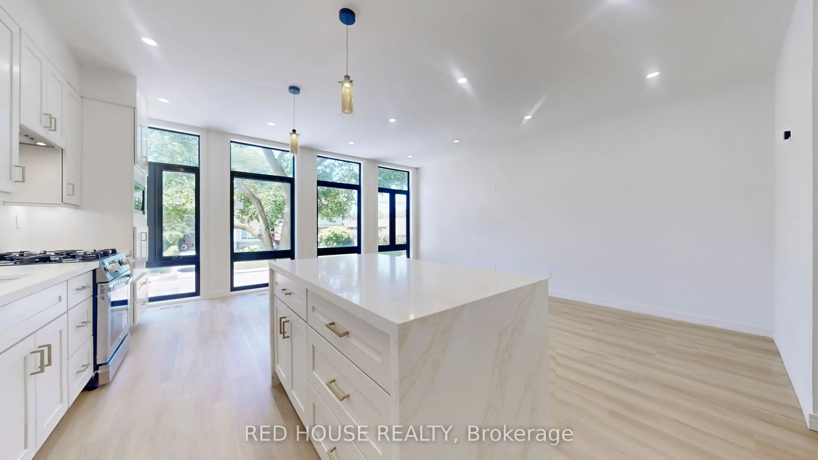 63 Derwyn Road, #2