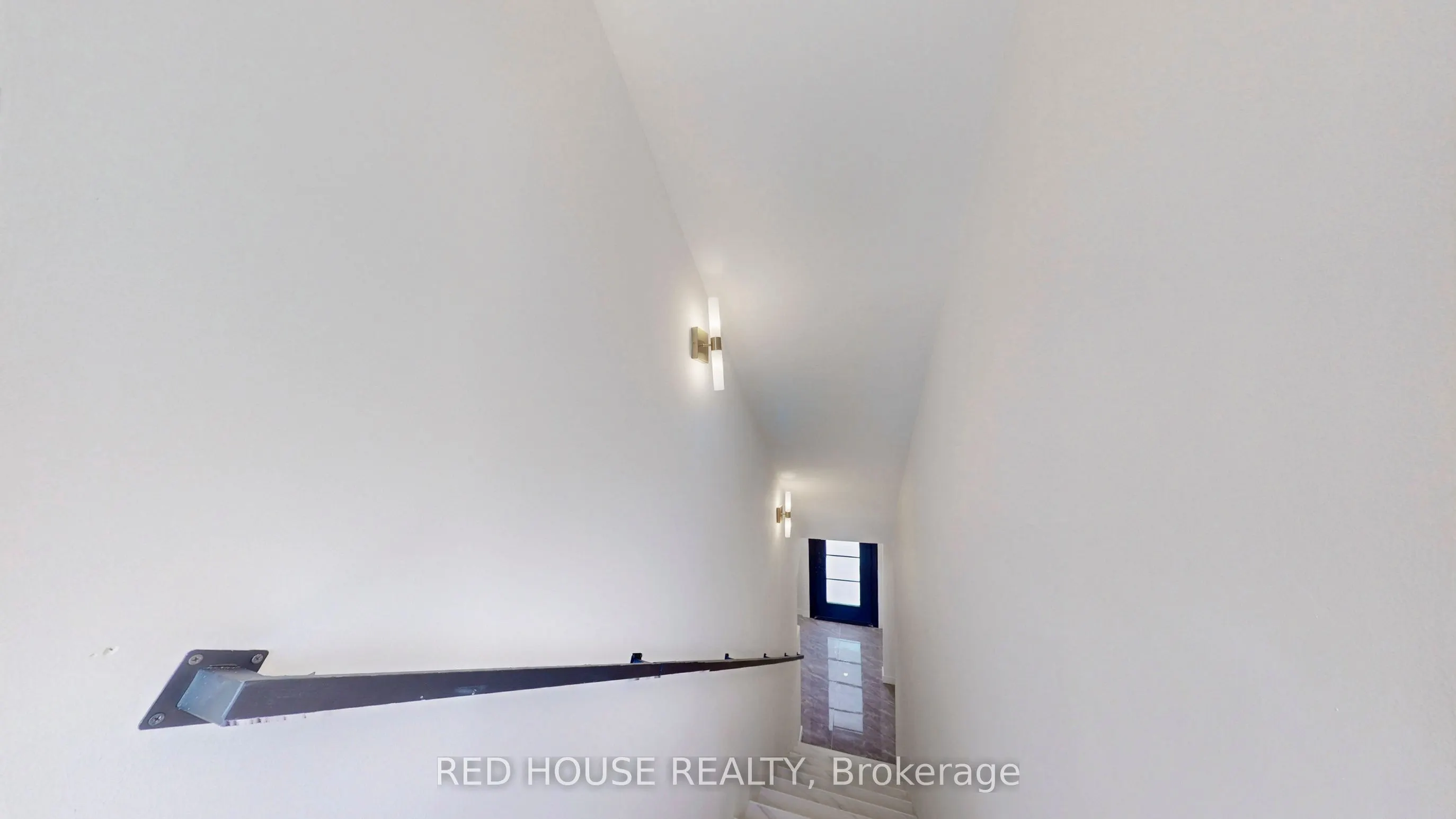 63 Derwyn Road, #2