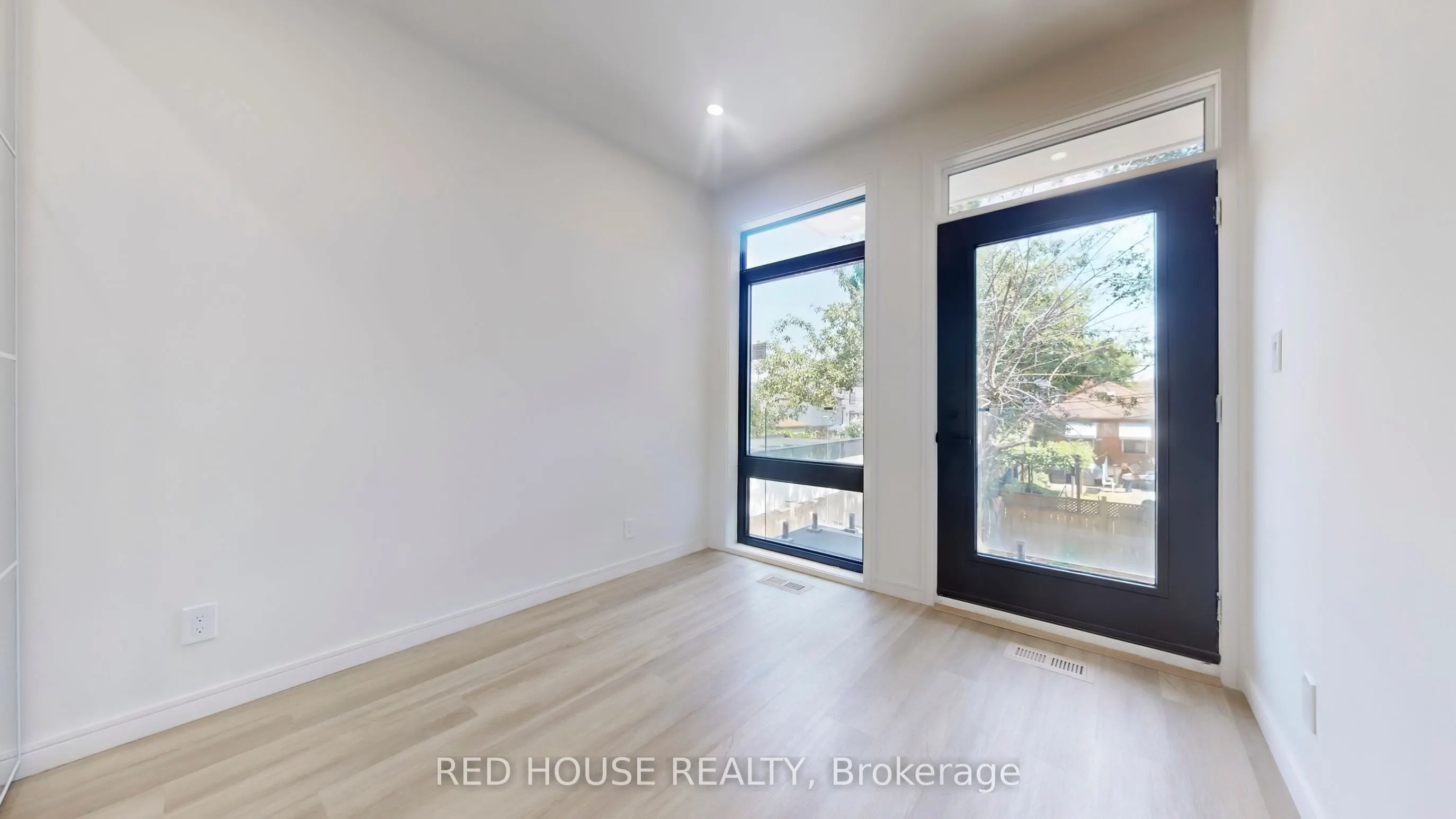 63 Derwyn Road, #2