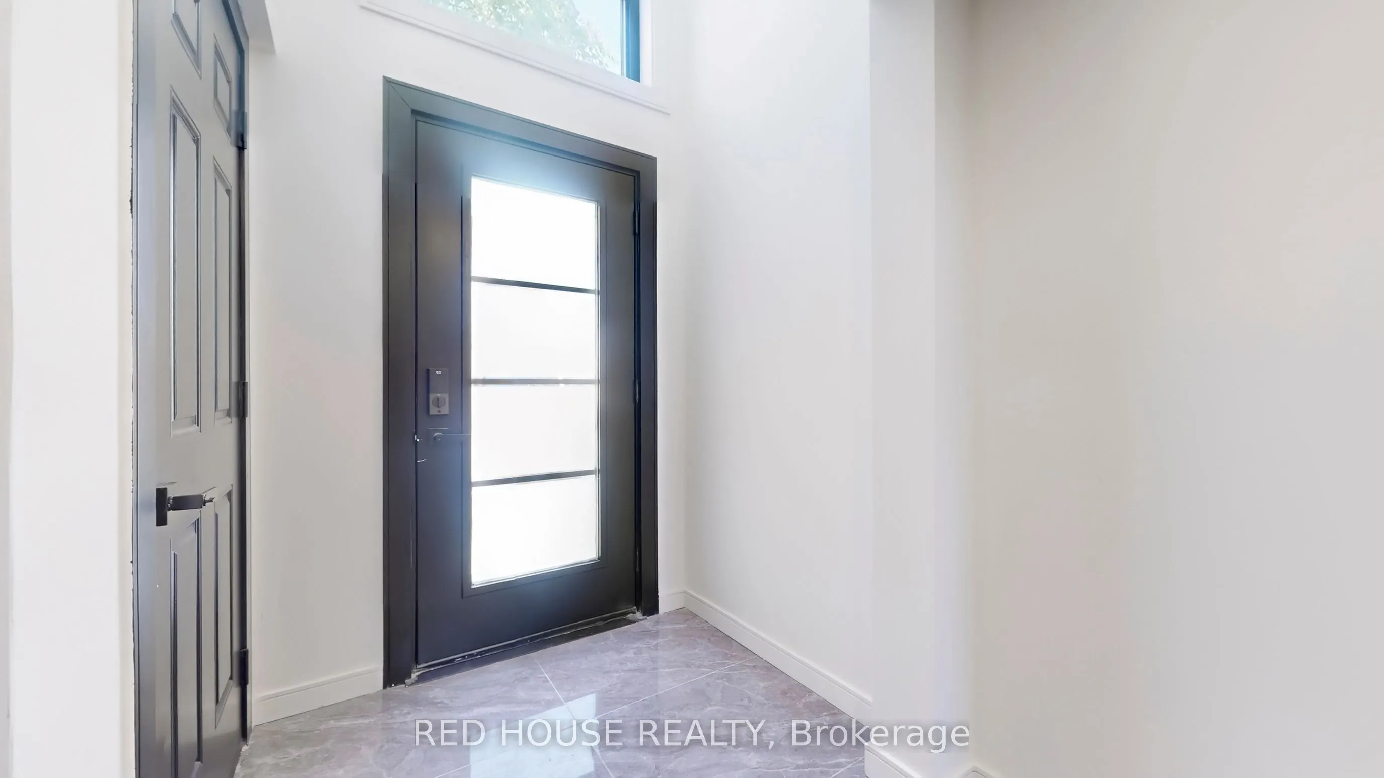 63 Derwyn Road, #2