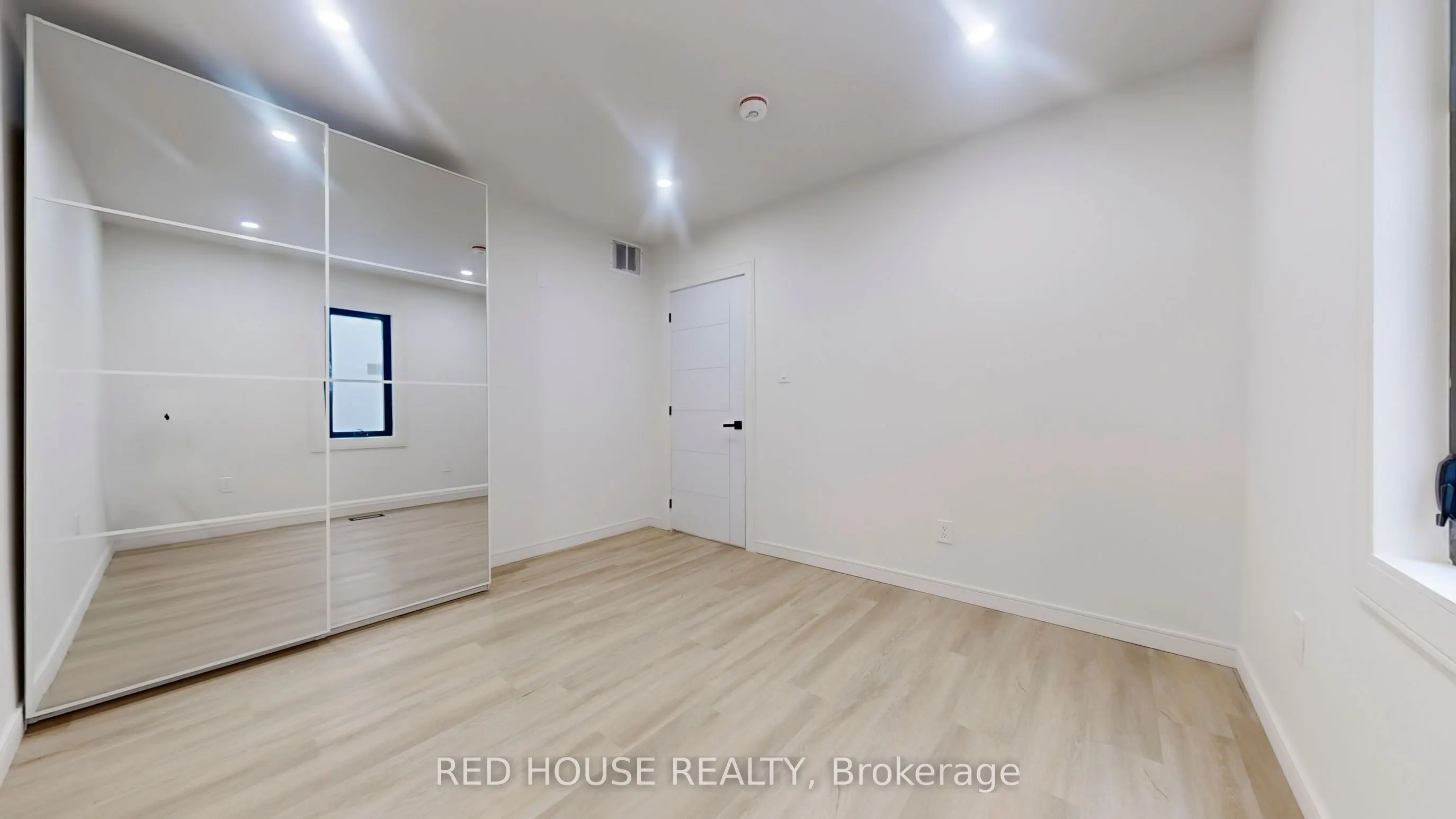 63 Derwyn Road, #1